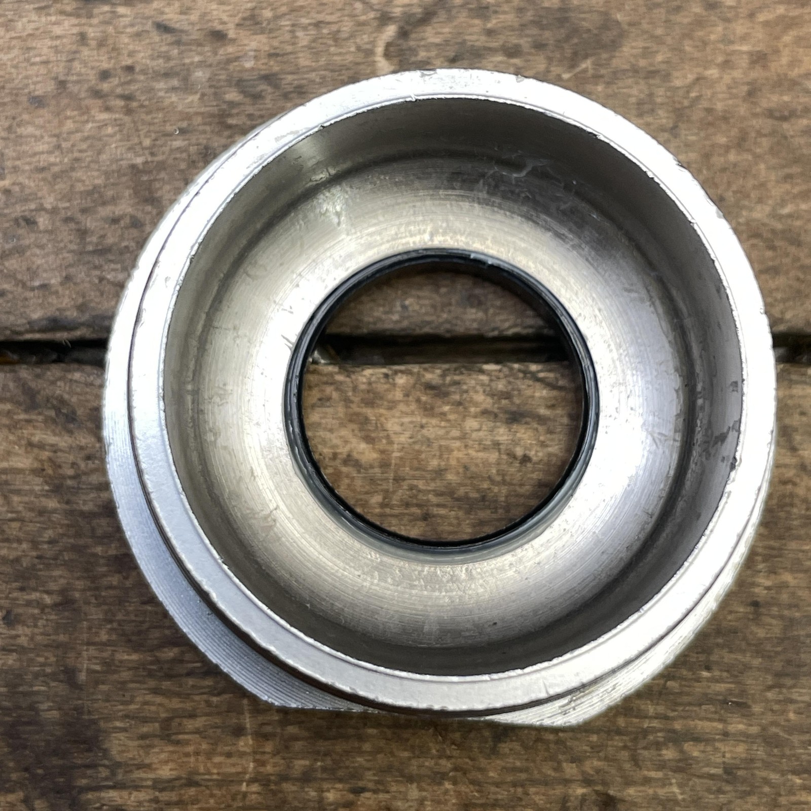 Vintage Shimano Bottom Bracket 68mm 121.5mm 1.37×24 Japan BSA Square Taper