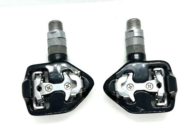 Wellgo RC-713 Black Clipless Pedals PAIR 9/16 + Cleats and Hardware Road Gravel