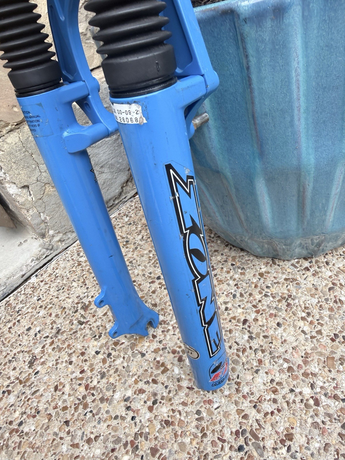 Zokes Suspension Forks Fork 1 1/8″ 26″ wheel Blue retro bike bicycle Marzocchi