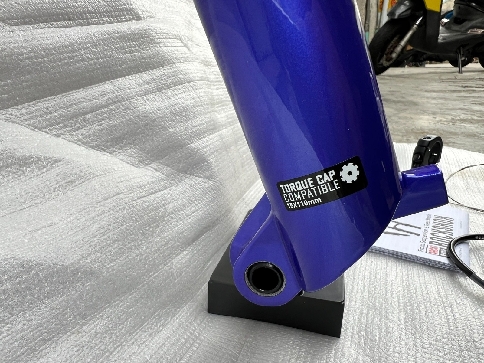 Brand New RockShox SID Ultimate 29″ 110mm Fork 15×110 Purple Blue RARE