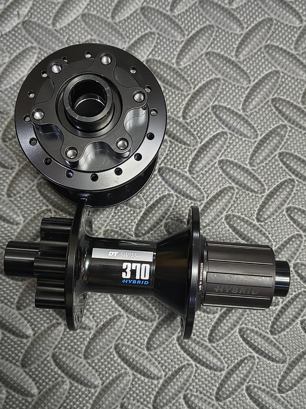 DT Swiss 370 Hybrid Hubs 15×110 12×148 32H Boost HG Freehub 6-Bolt 3Pawl F/R Set