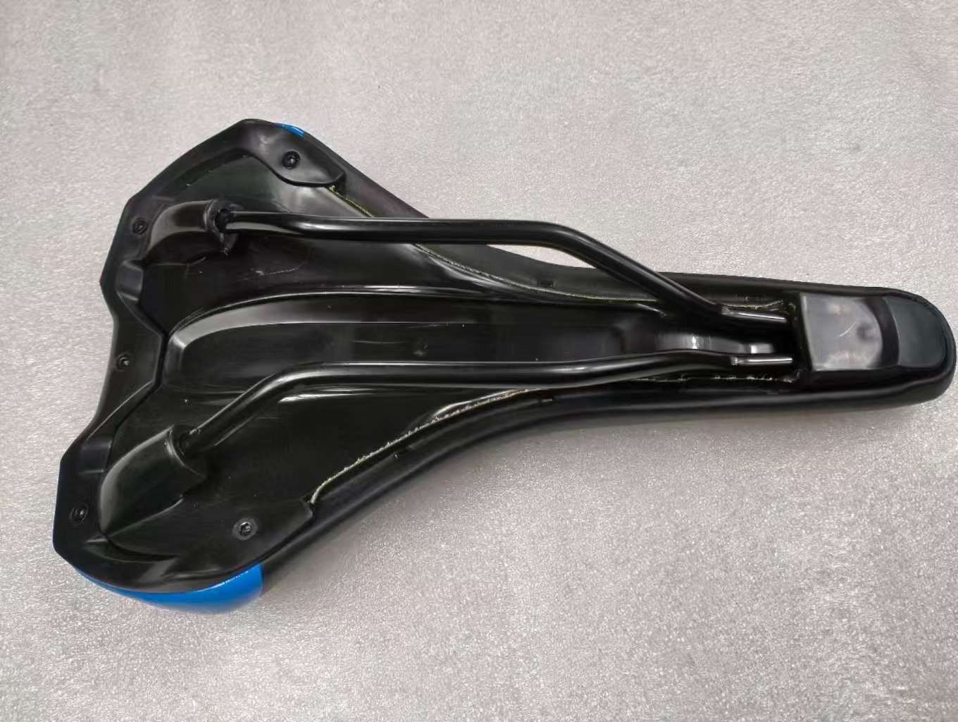 GIANT CONNECT UPRIGHT COMFORT SADDLE MTB CITY TOURING BIKE BLUE 266MMX150MM
