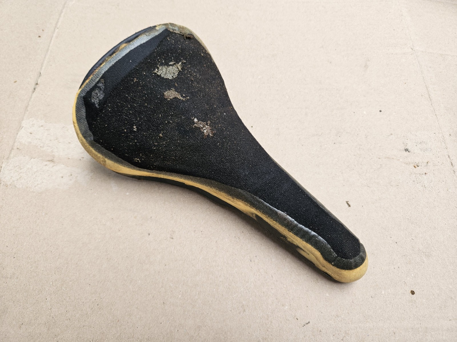 Unknown Vintage 90s Road Bike Saddle Made In Italy