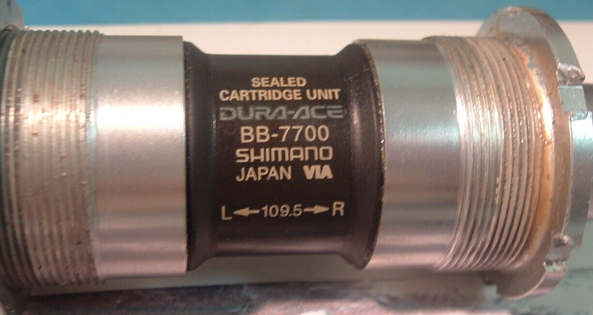 Shimano Dura Ace 68×109.5MM BB-7700 Sealed Cartridge Bottom Bracket-’04- VGC/NM