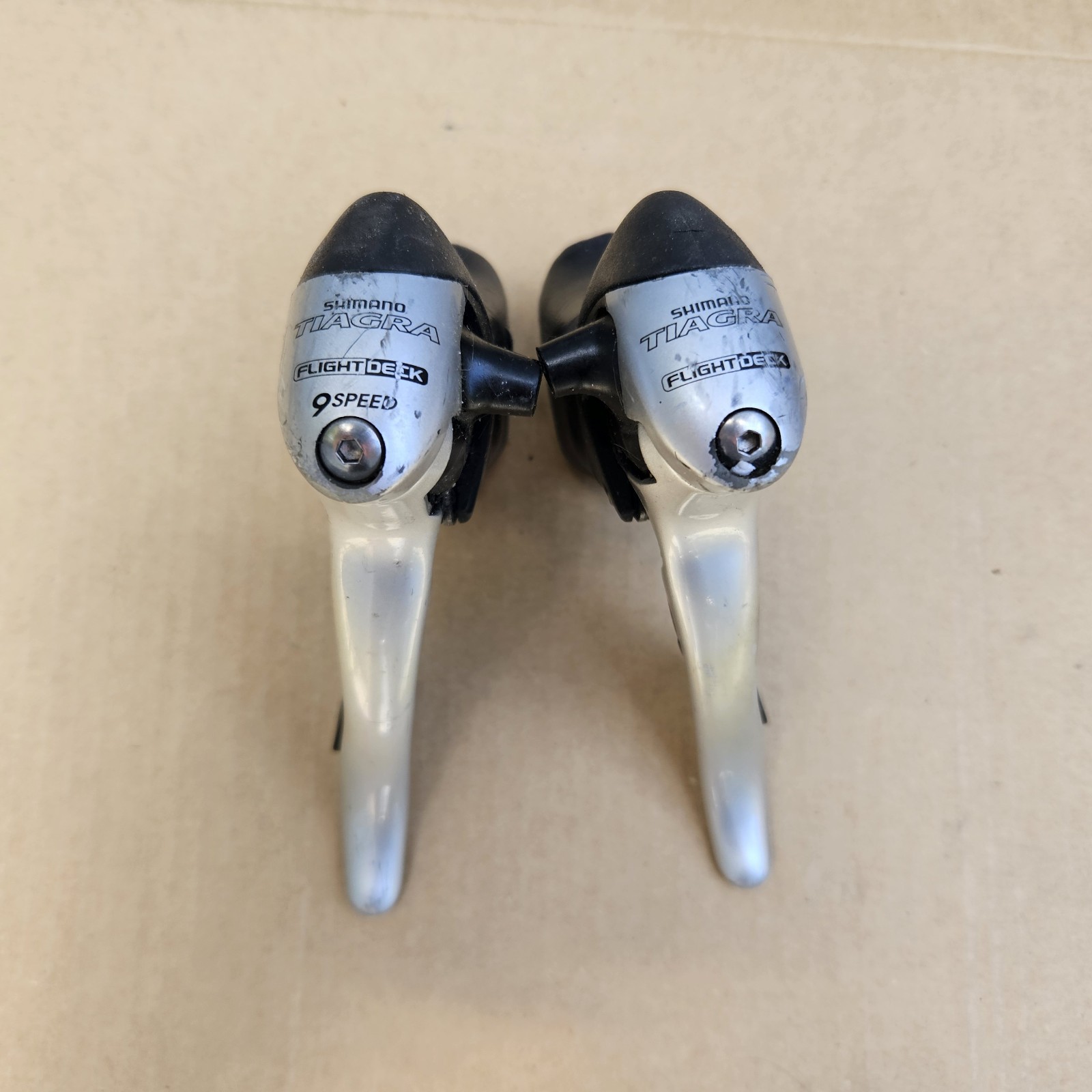 Shimano Tiagra 3×9 Speed Road Bike STI Shifters 9 Speed ST-4400 Left + Right Set