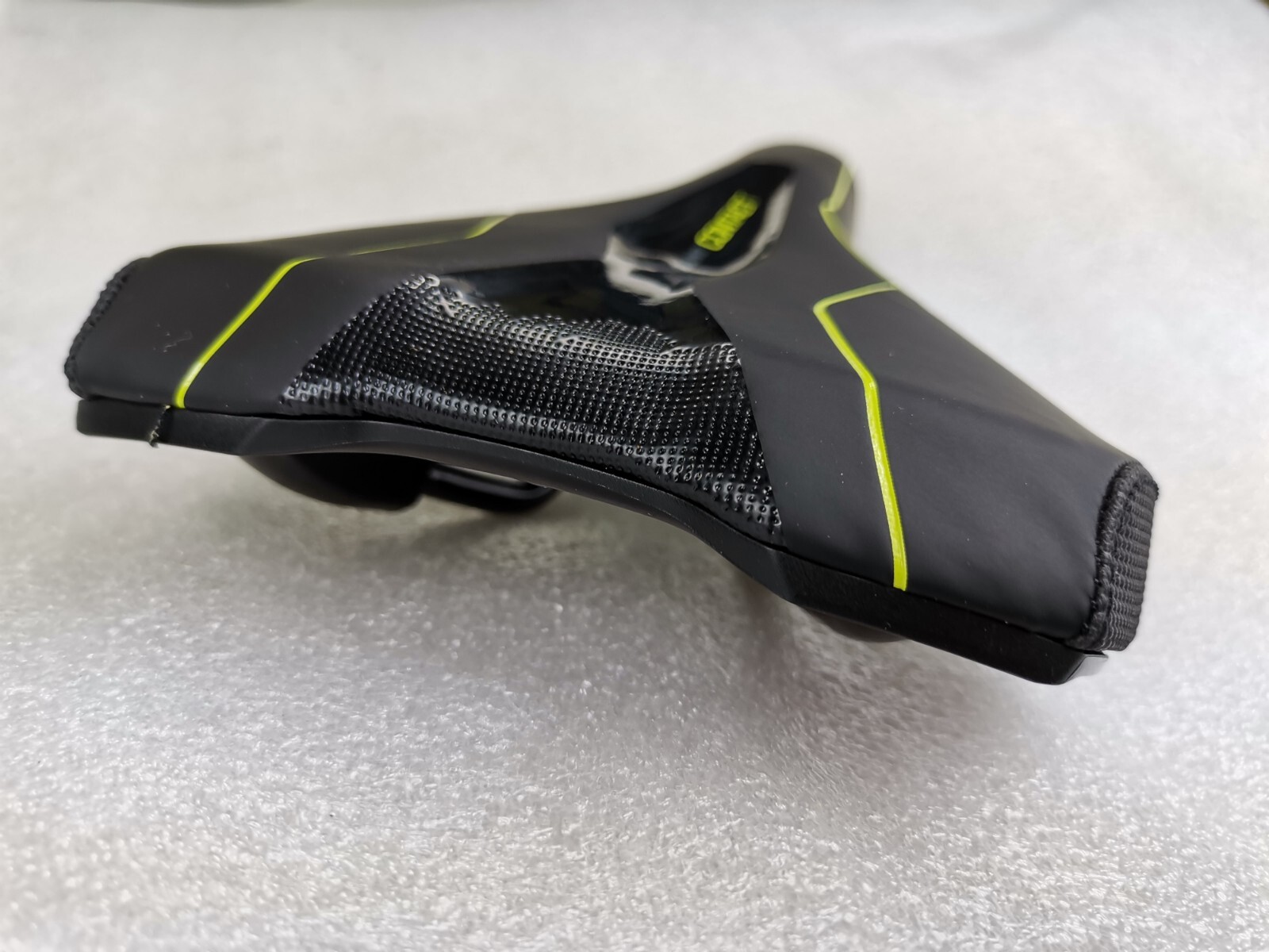 GIANT CONTACT SADDLE ROAD MTB CITY TOURING BIKE BLACK 265X150MM