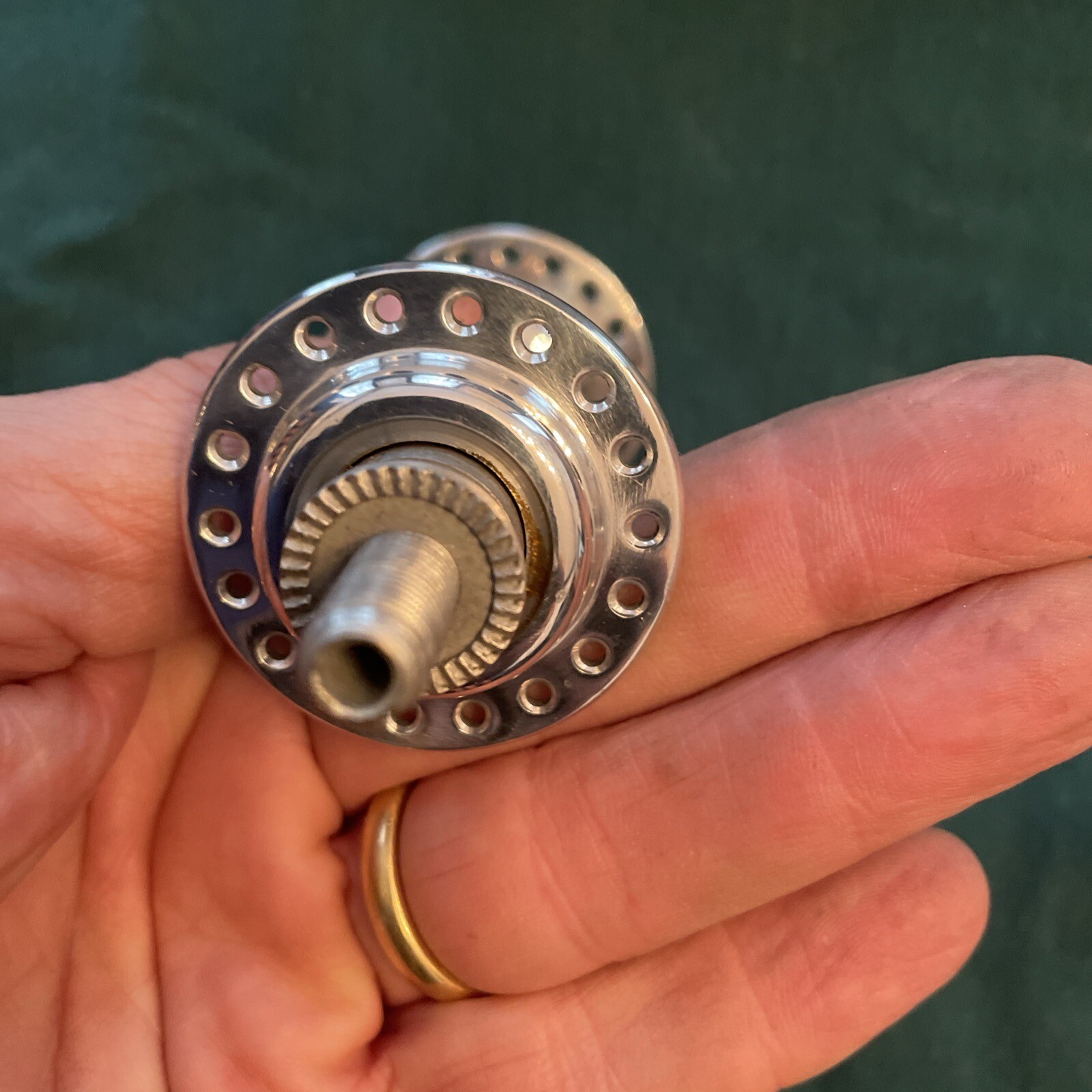 Vintage NOS BH AIRLITE Track Pista Front Hub Chrome 36º. England. (NJ)