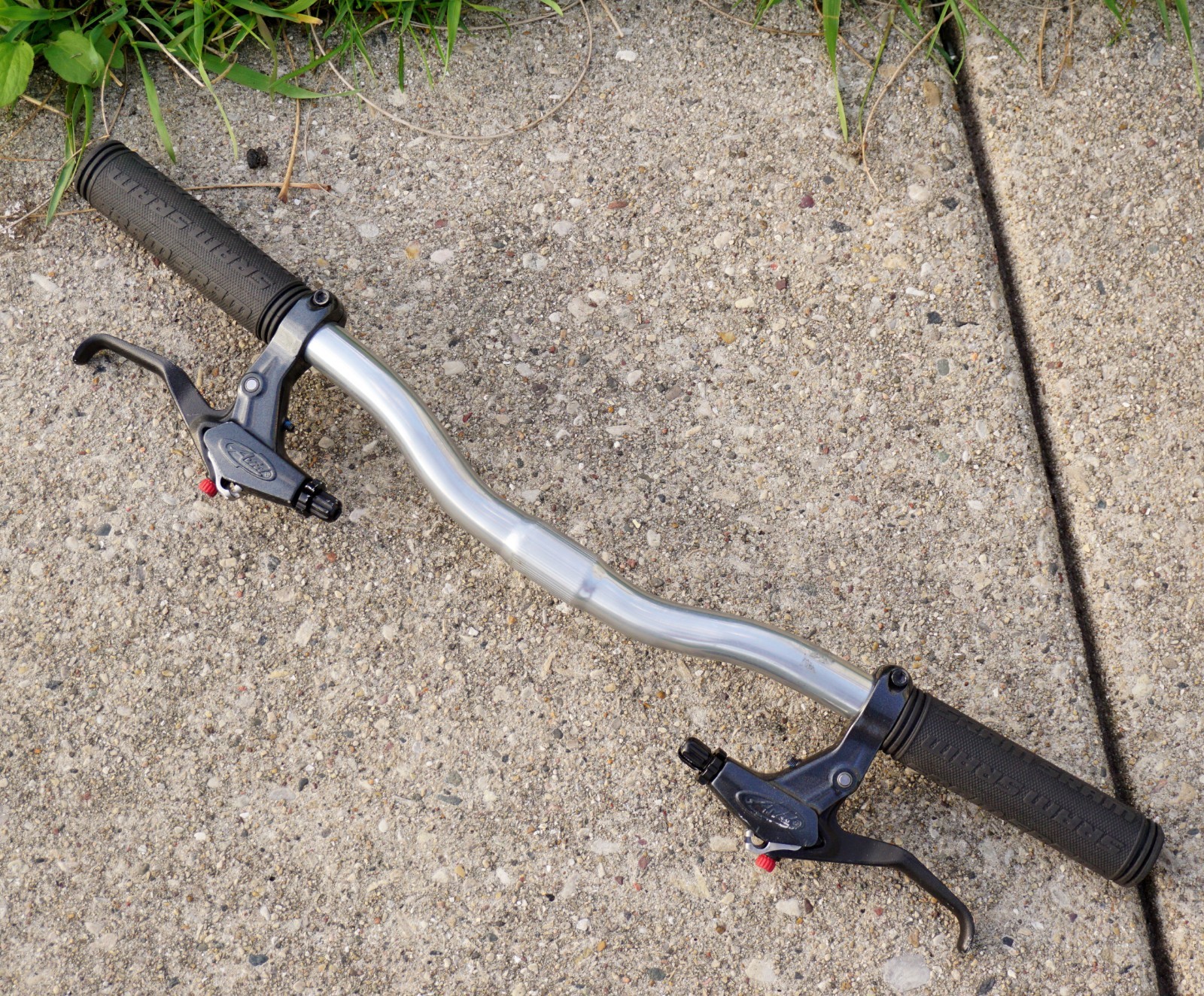 Riser Handlebar AVID SD Brake Levers Flat Bar 57cm Single Speed Fixed Gear Bike
