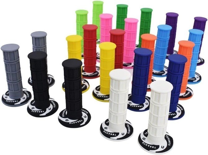 7/8″ 22mm-24mm Motorcycle Hand Grips, Design with Textured Surfac Color: white