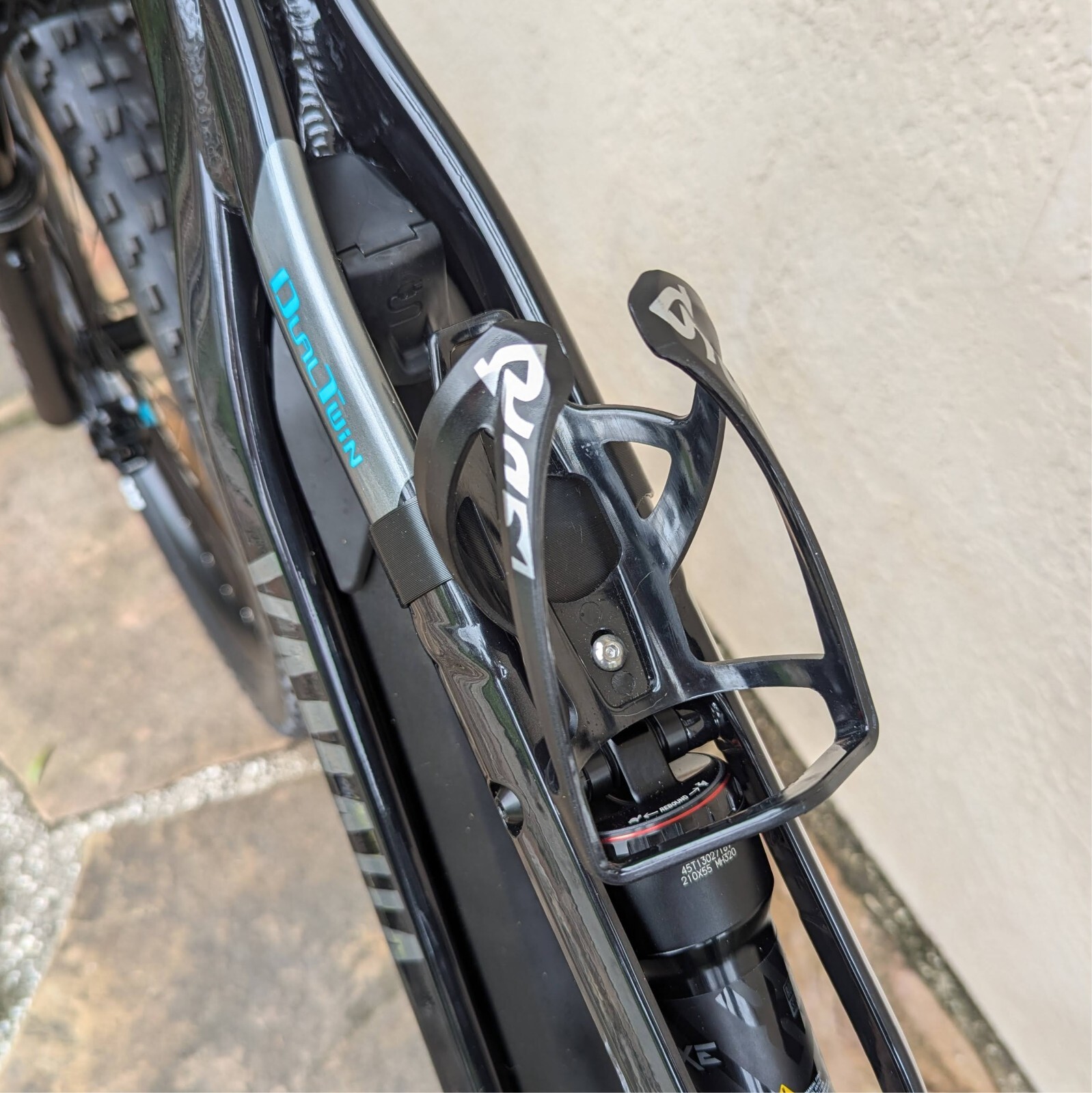 Yamaha YDX-Moro eMTB Water Bottle Holder Adapter Cage Mount Moro 07, 05, Pro, SE