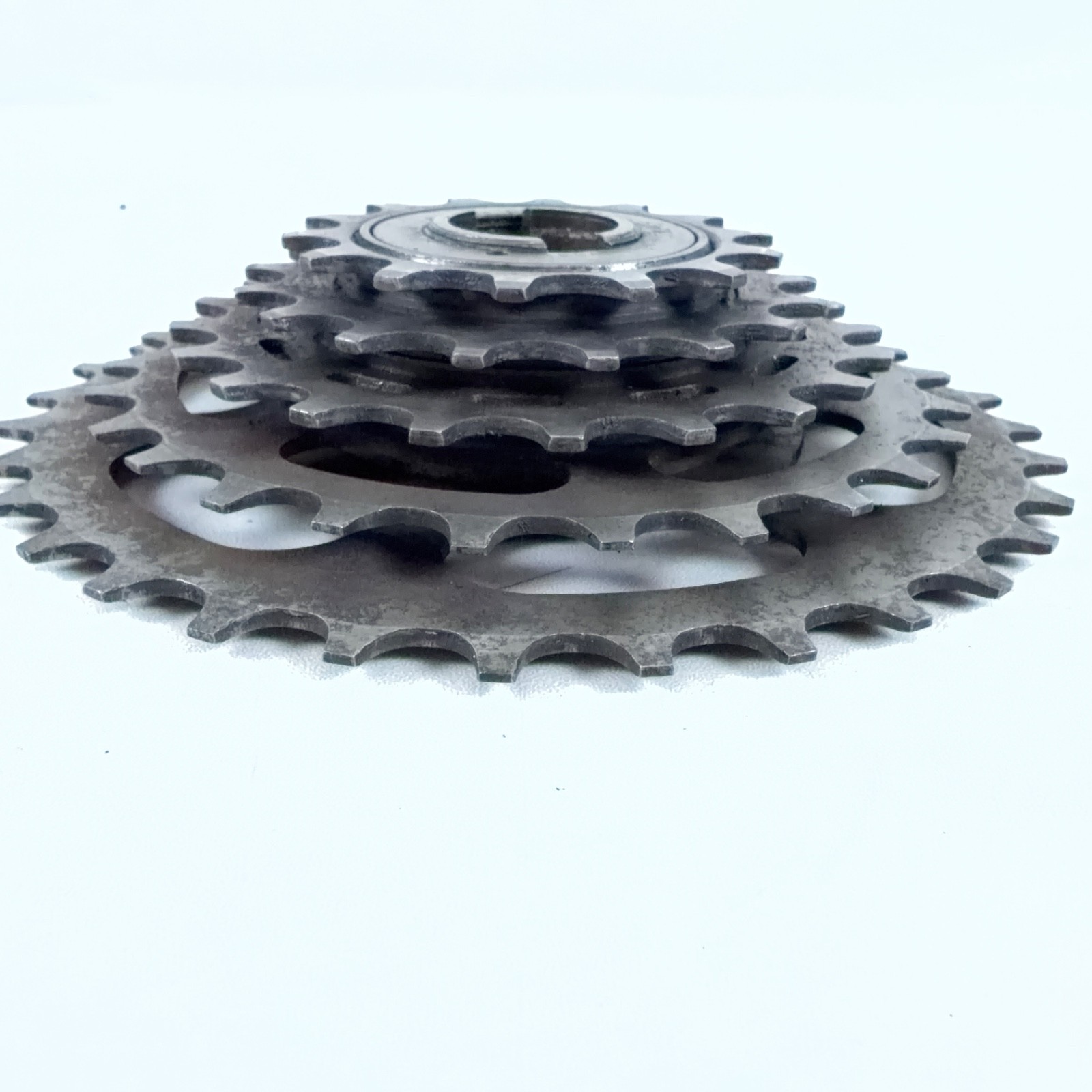 Suntour Perfect 14-32 5 Speed English Threaded Freewheel