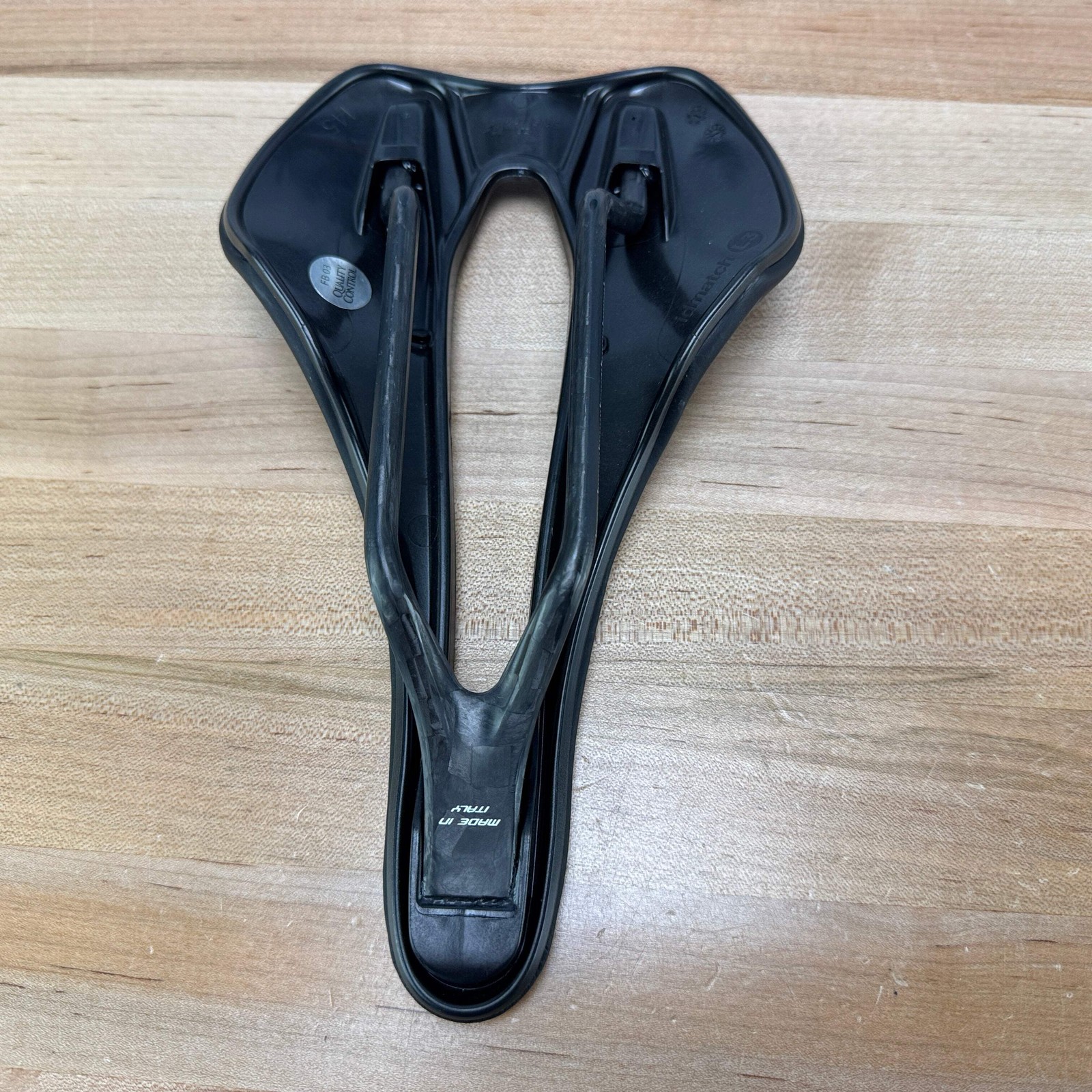 New Takeoff! Selle Italia SLR Boost Superflow L3 7x9mm Carbon Rails 145mm Saddle