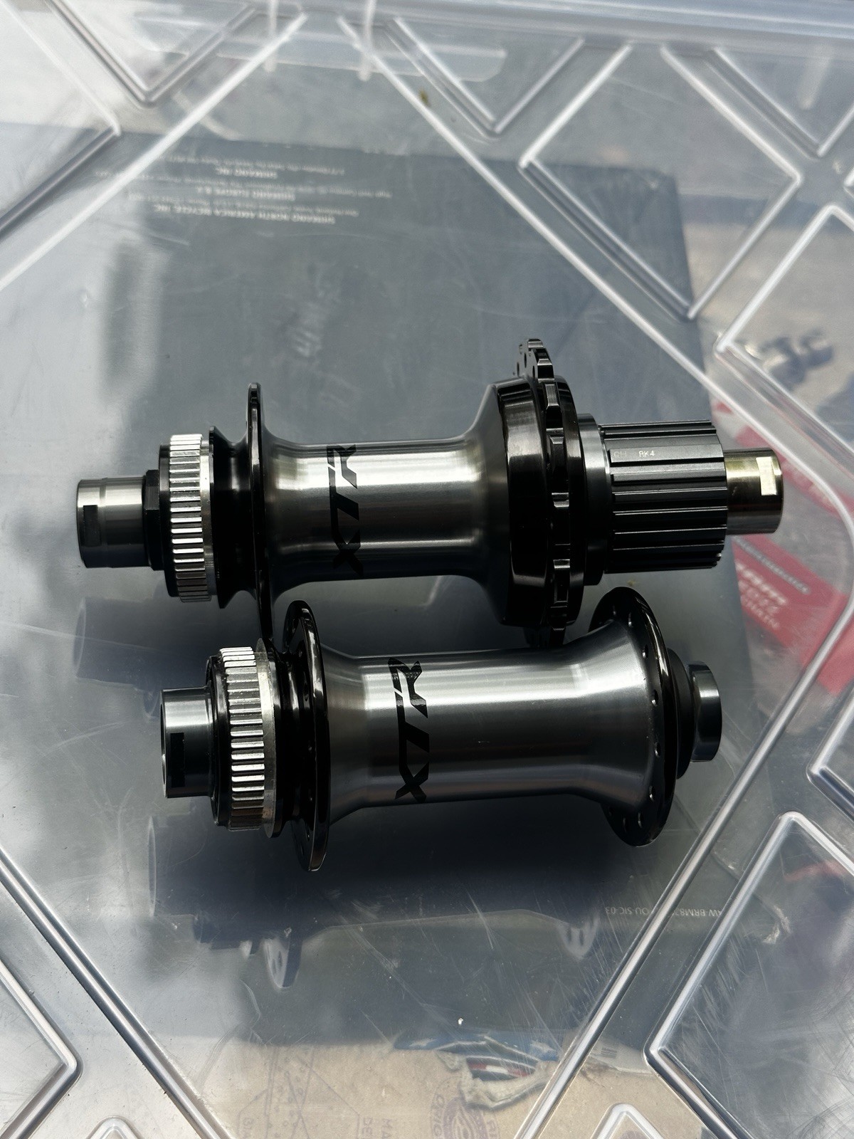 Shimano XTR FH-M9111 & HB-M9110 Mountain Bike Hubs Gray/Black 12 Speed