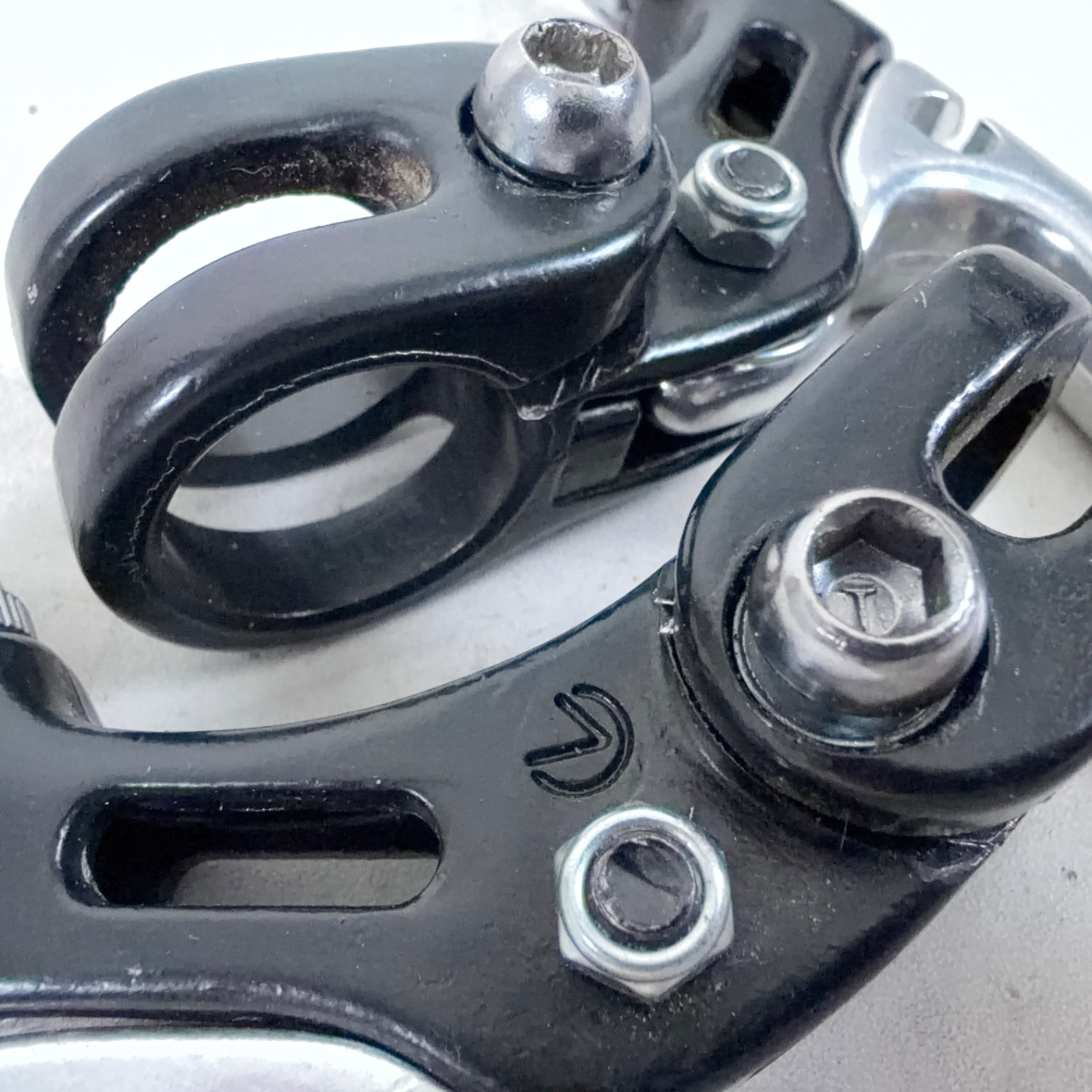 Kalloy Vintage Alloy Black/Silver 4-Finger Short Pull Brake Levers Ø22.2 Clamp
