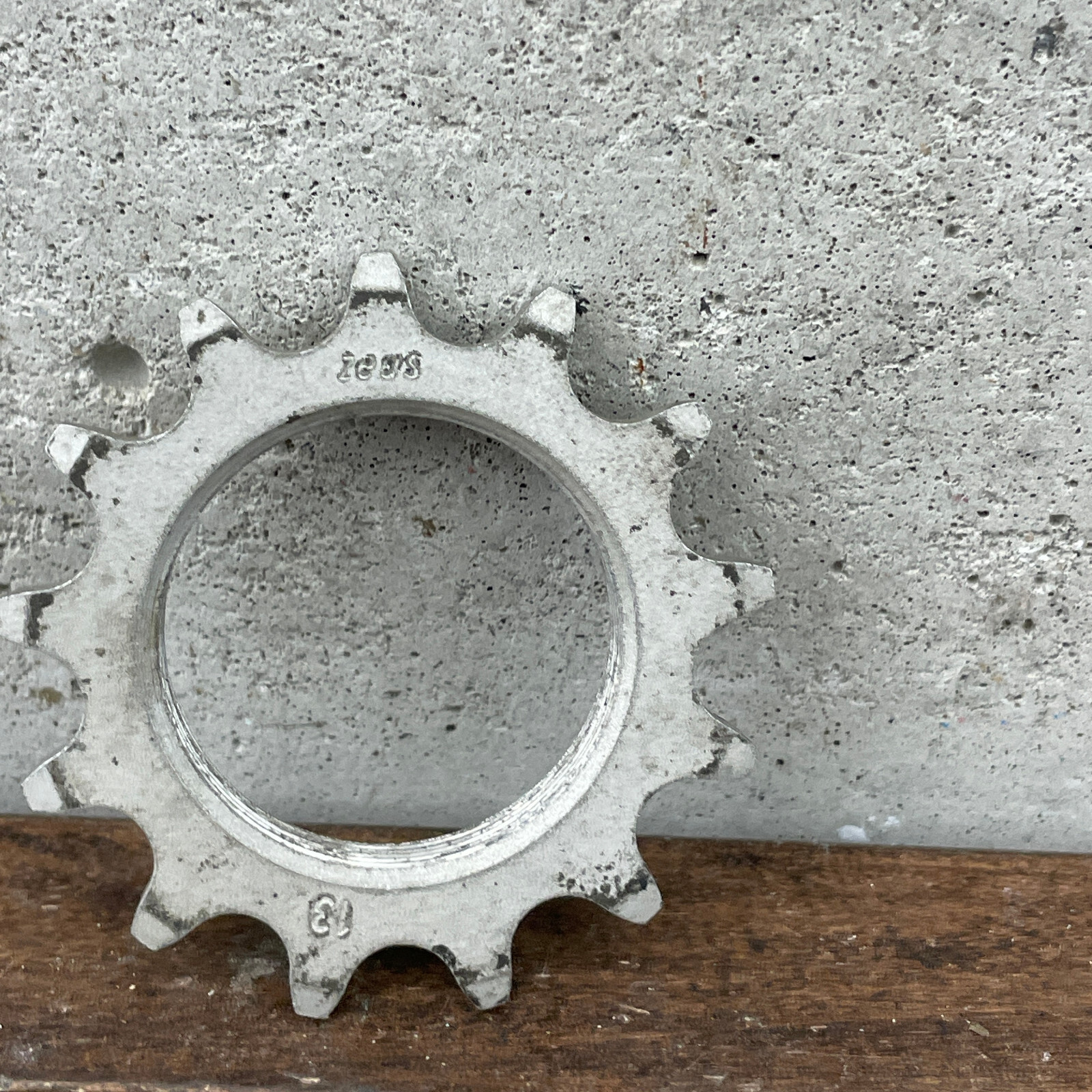 Vintage Track Cog Zeus 13 Tooth Aluminum Alloy Cog English Threaded Fixie 80s
