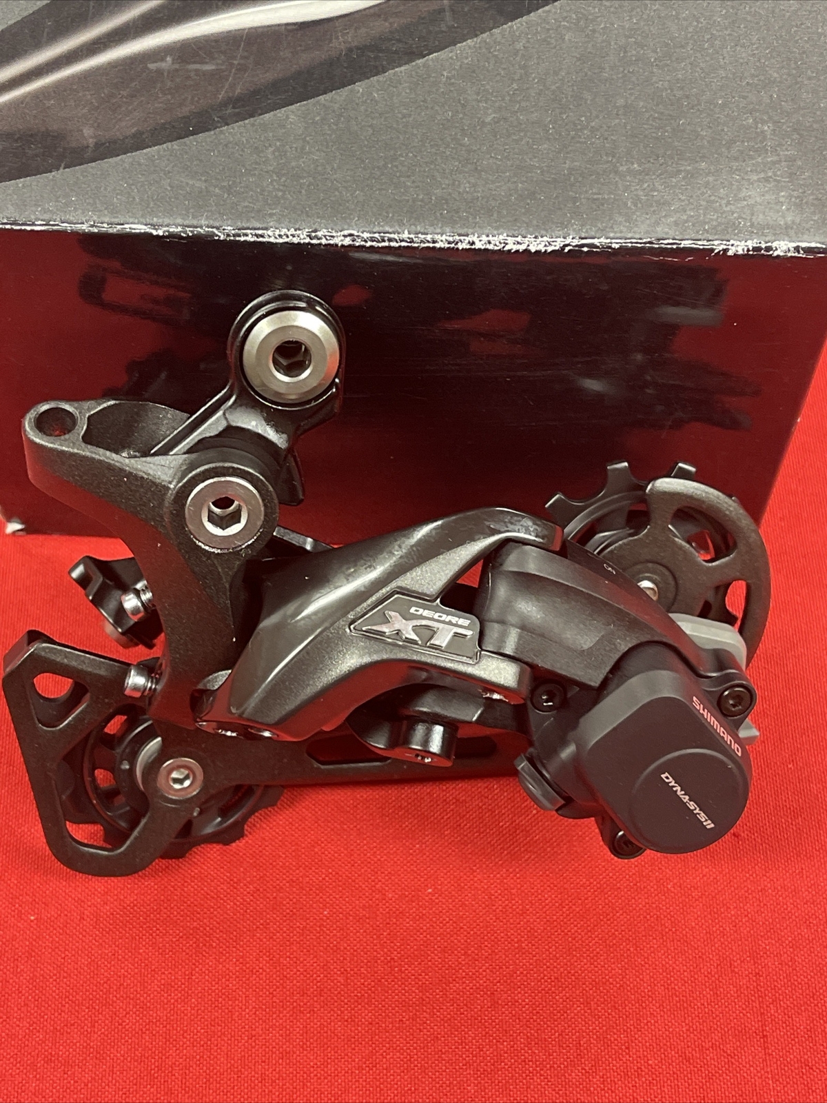 SHIMANO XT RD-M8000-GS Rear Derailleur 11 Speed Medium Cage Black W/ Clutch NEW