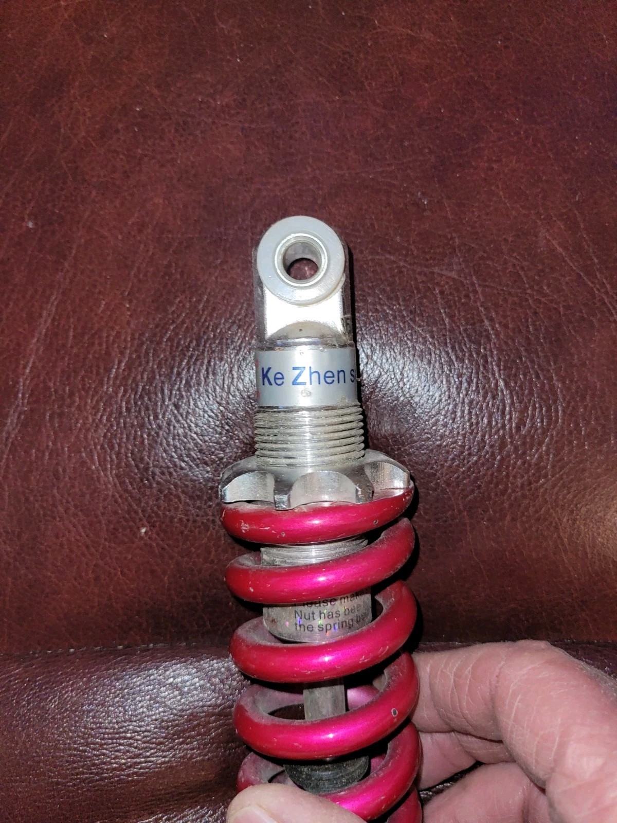 Ke Zhen Suspension Red Shock 850LBS
