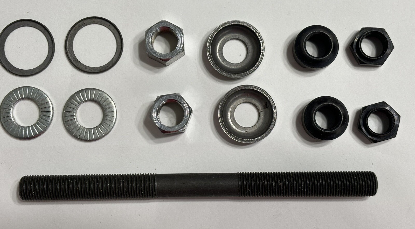 NOS THICK HEAVY DUTY BICYCLE HUB AXLE BIKE BMX FREESTYLE