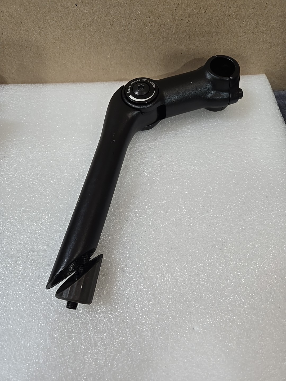 Magix Min Insert 25.4mm Quill Adjustable Stem 95mm 25.4mm Black Comfort Hybrid.