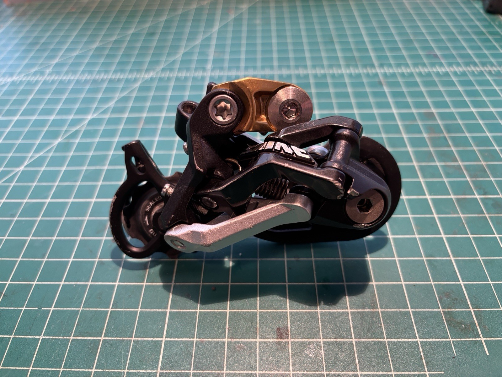 Shimano Saint Rear Derailleur RD-M810 GS Medium Cage 9 Speed