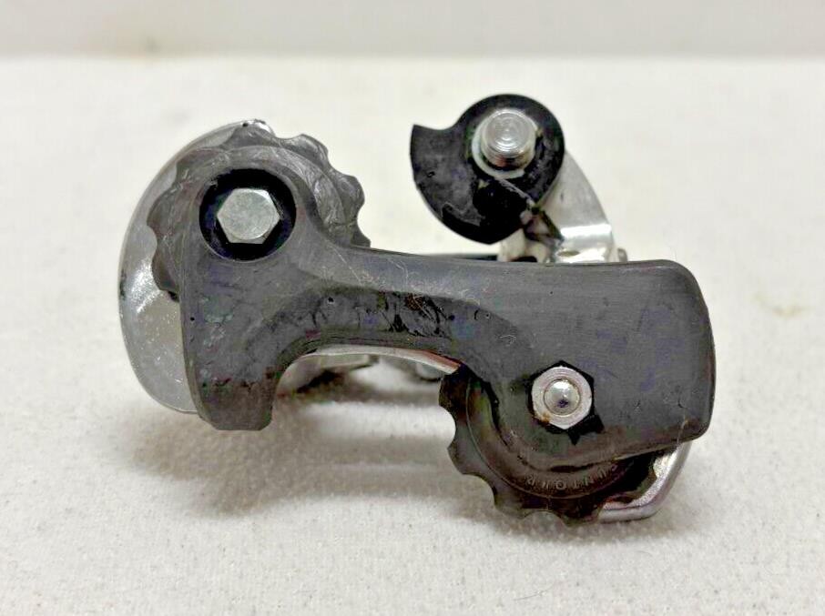 Vintage Suntour Accushift a-4050 Short Cage Rear Derailleur Fast Shipping