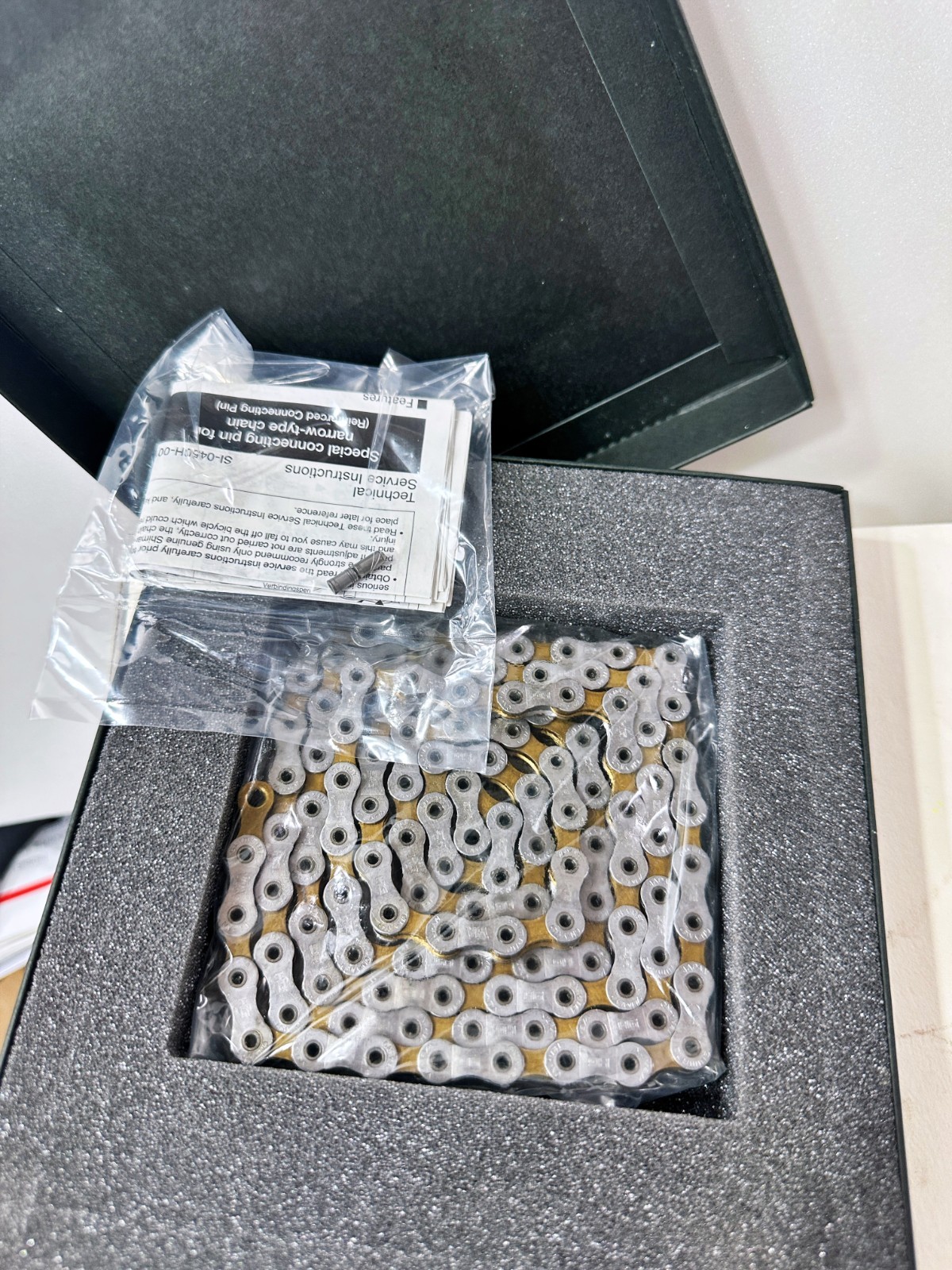 New Shimano Yumeya XTR 9 Speed Chain CN-YM81 Gold Titanium NIB NOS Rare