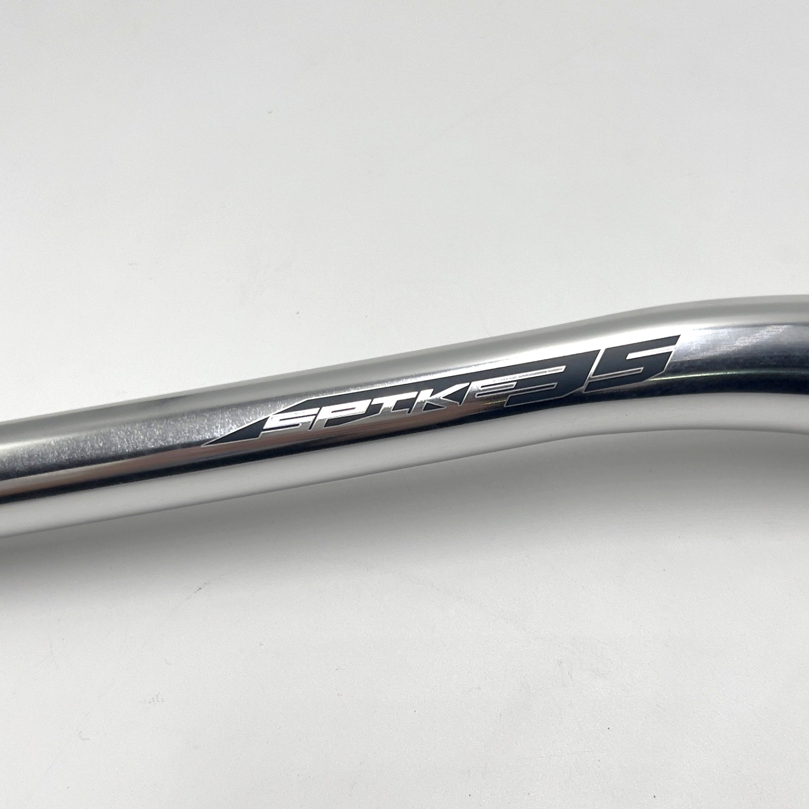 SPANK Spike 35 Vibrocore Handlebar 25mm Rise 820mm DH Enduro Pink Silver Limited