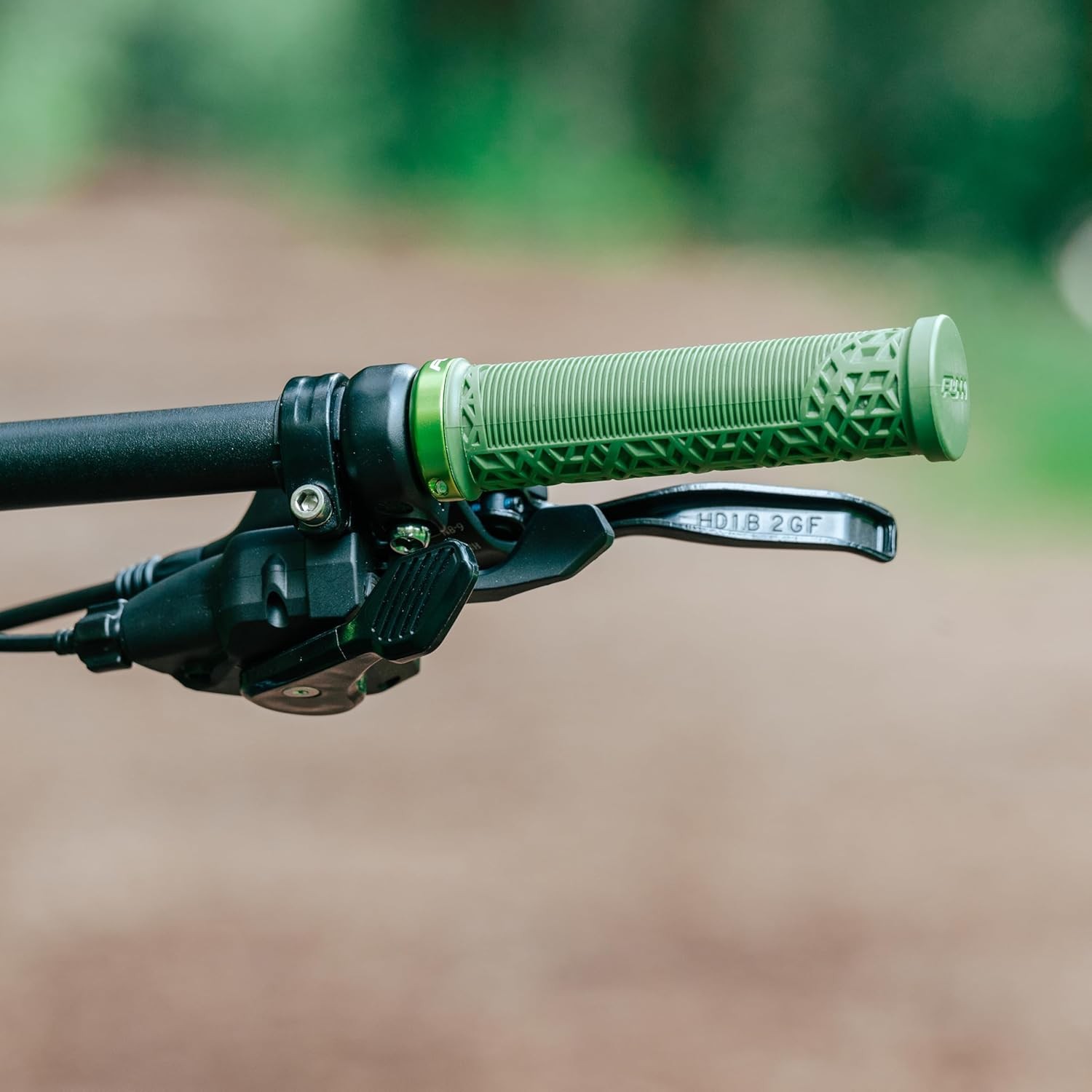 Hilt JR Mountain Bike Handlebar Grips with Single Lock On Clamp, Bicycle Hand…