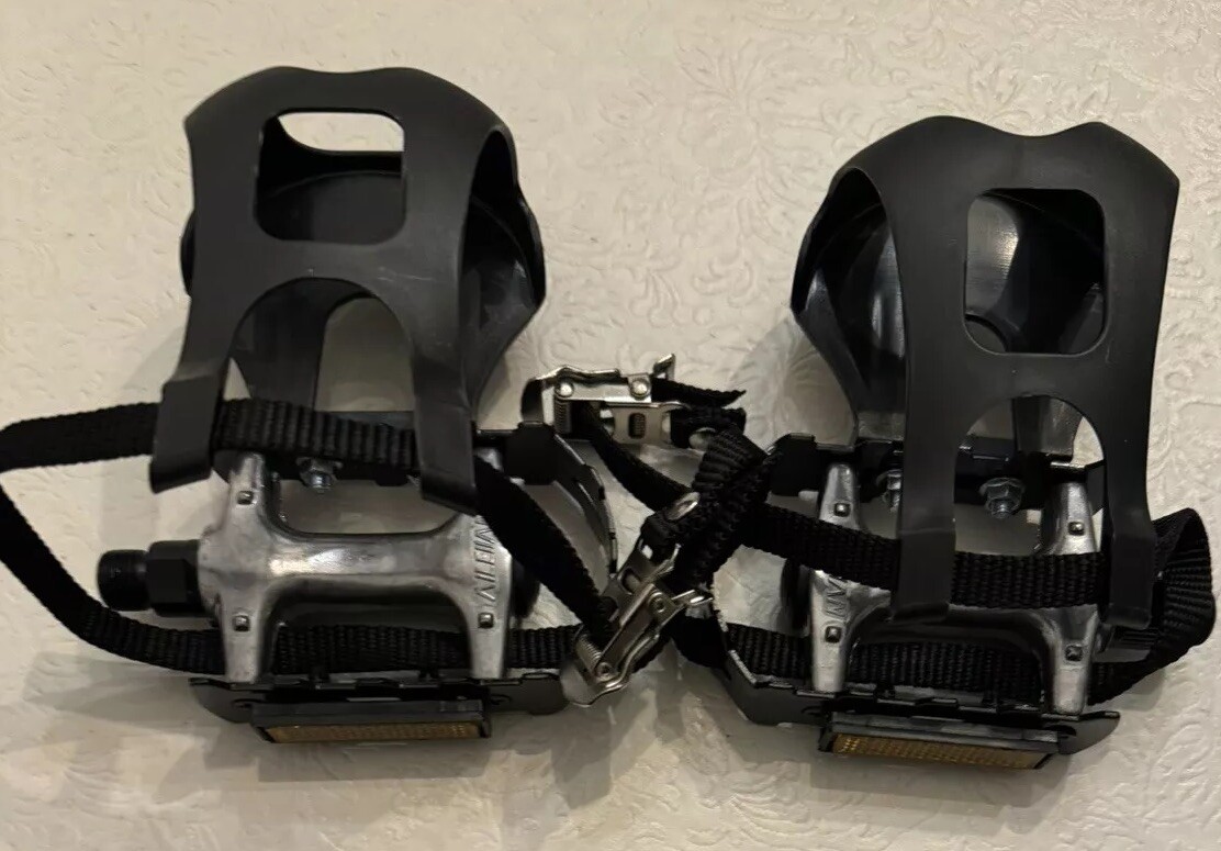 Mountain Bike Pedals Aluminum Alloy Toe Clips Cage Strap Universal Non Slip