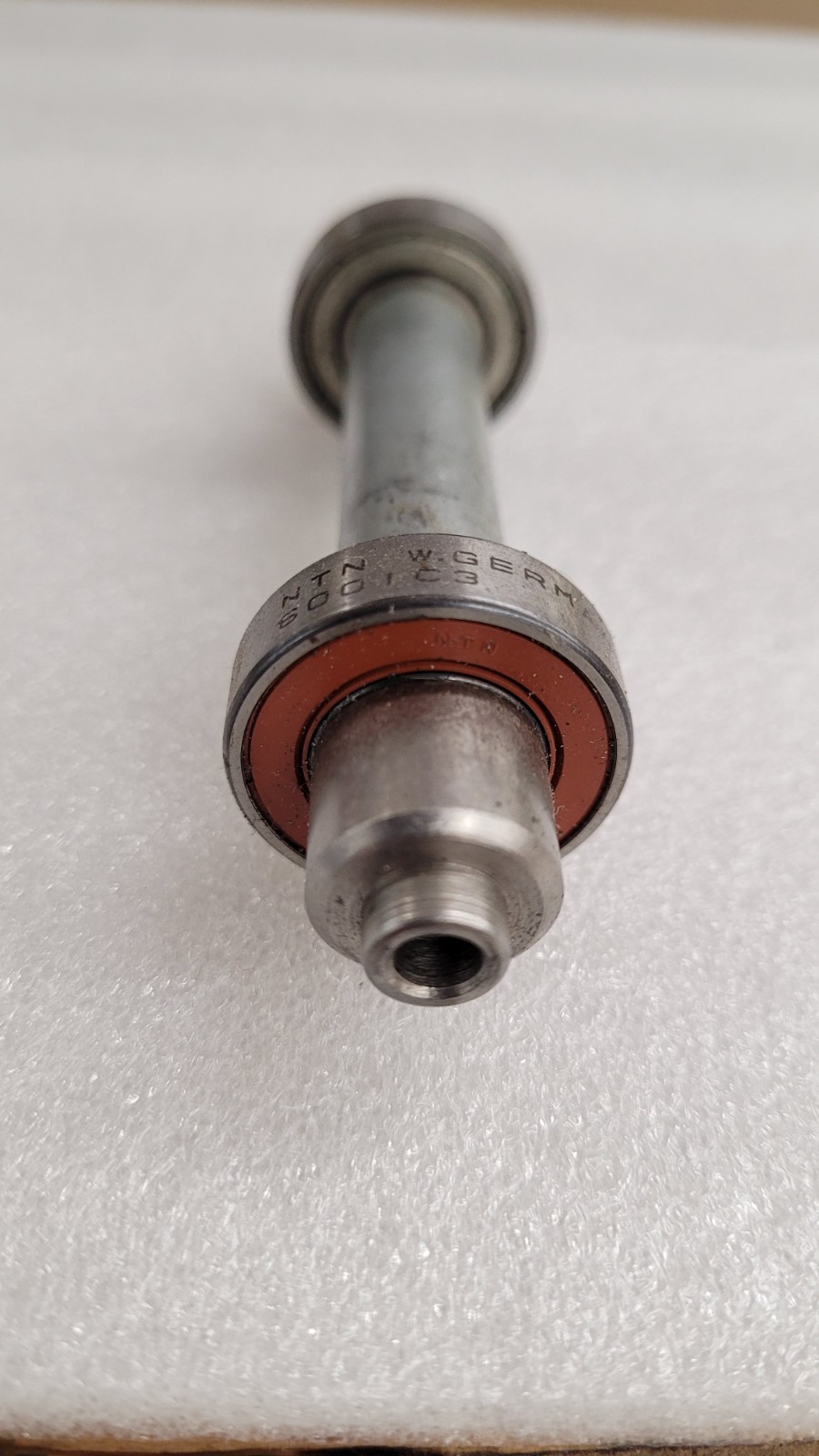 Phil Wood Front Axle with 6001 Bearings for 100mm spacing, for a Q/R