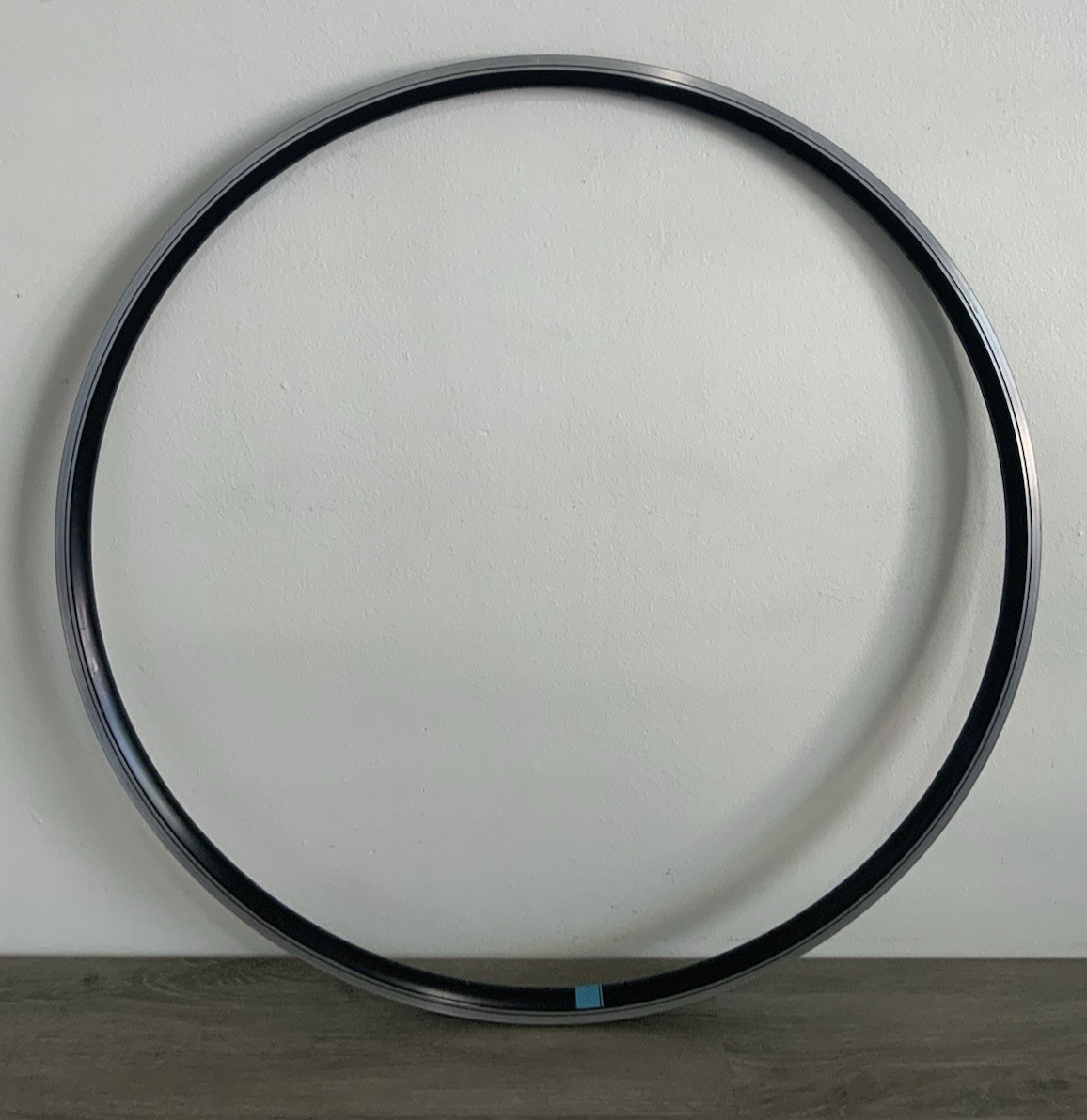 SHIMANO RIM (1) 700C 36 HOLE 22.5 MM OUTER 17 MM INNER CLINCHER PRESTA BLACK