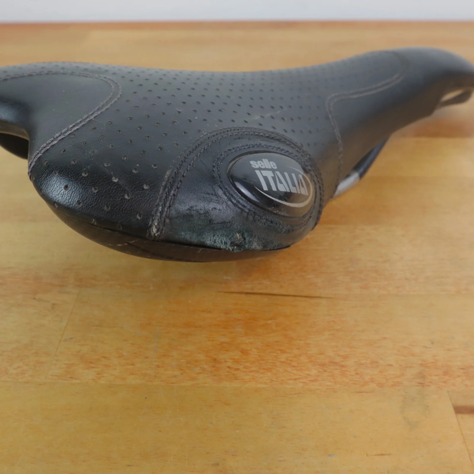 Selle Italia 134mm Wide Titanium Rail Road Bike Saddle