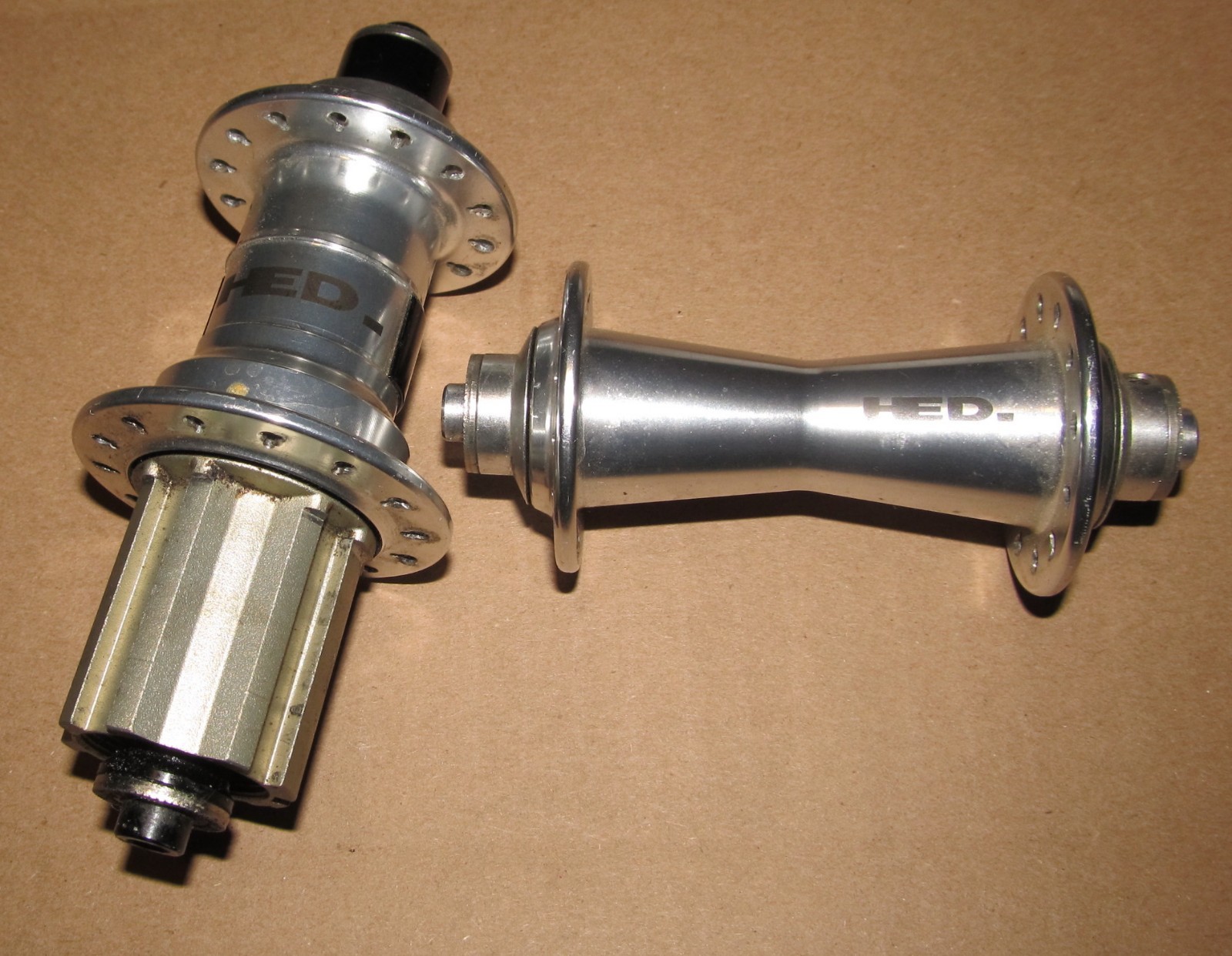 HED Sealed Bearing Hubs 24/28 hole 131mm Rear, for Campagnolo Cassette