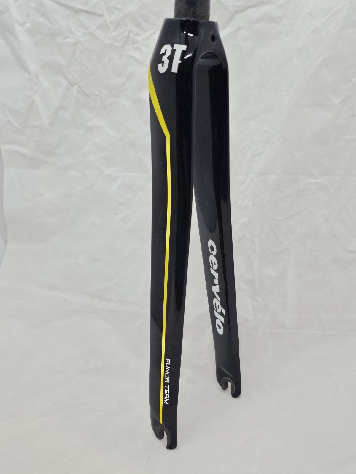 3T Funda Team Carbon Road Fork – 700c – 1 1/8” Steerer – 245mm – Rim Brake –…