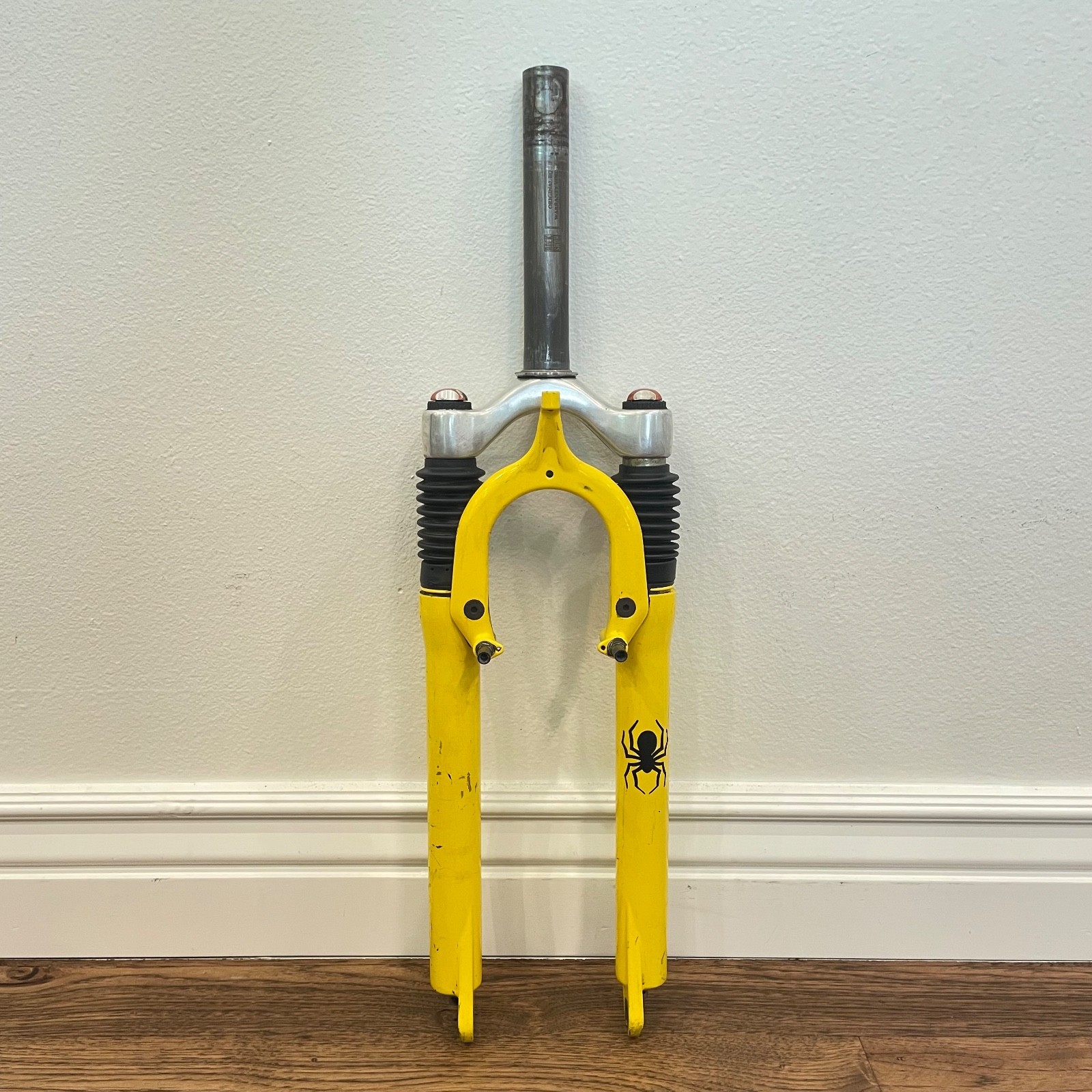 Vintage Rock Shox Judy SL Fork 1 1/8 Threadless 26″ Suspension