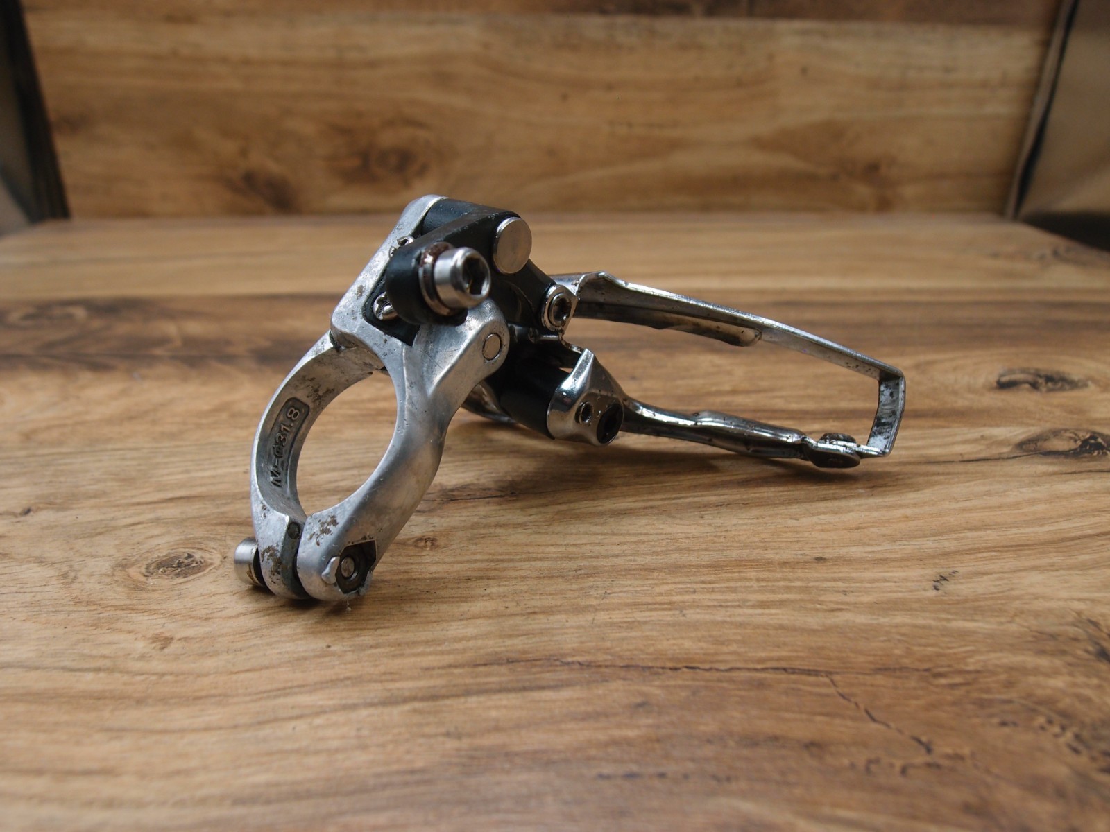 1994 MTB front derailleur Shimano Deore XT FD-M737 bottom pull 31.8 mm