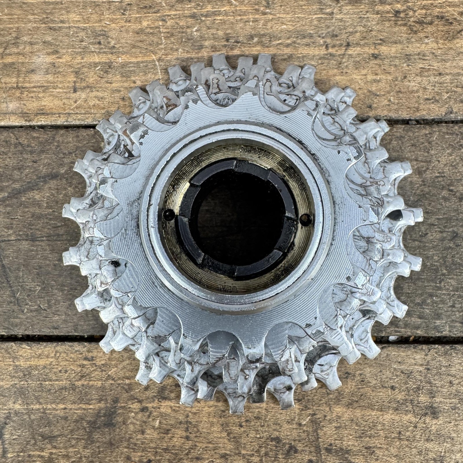 Vintage Suntour Winner Pro Freewheel 7 Speed Maeda 13-23T 23T Silver 4 Prong