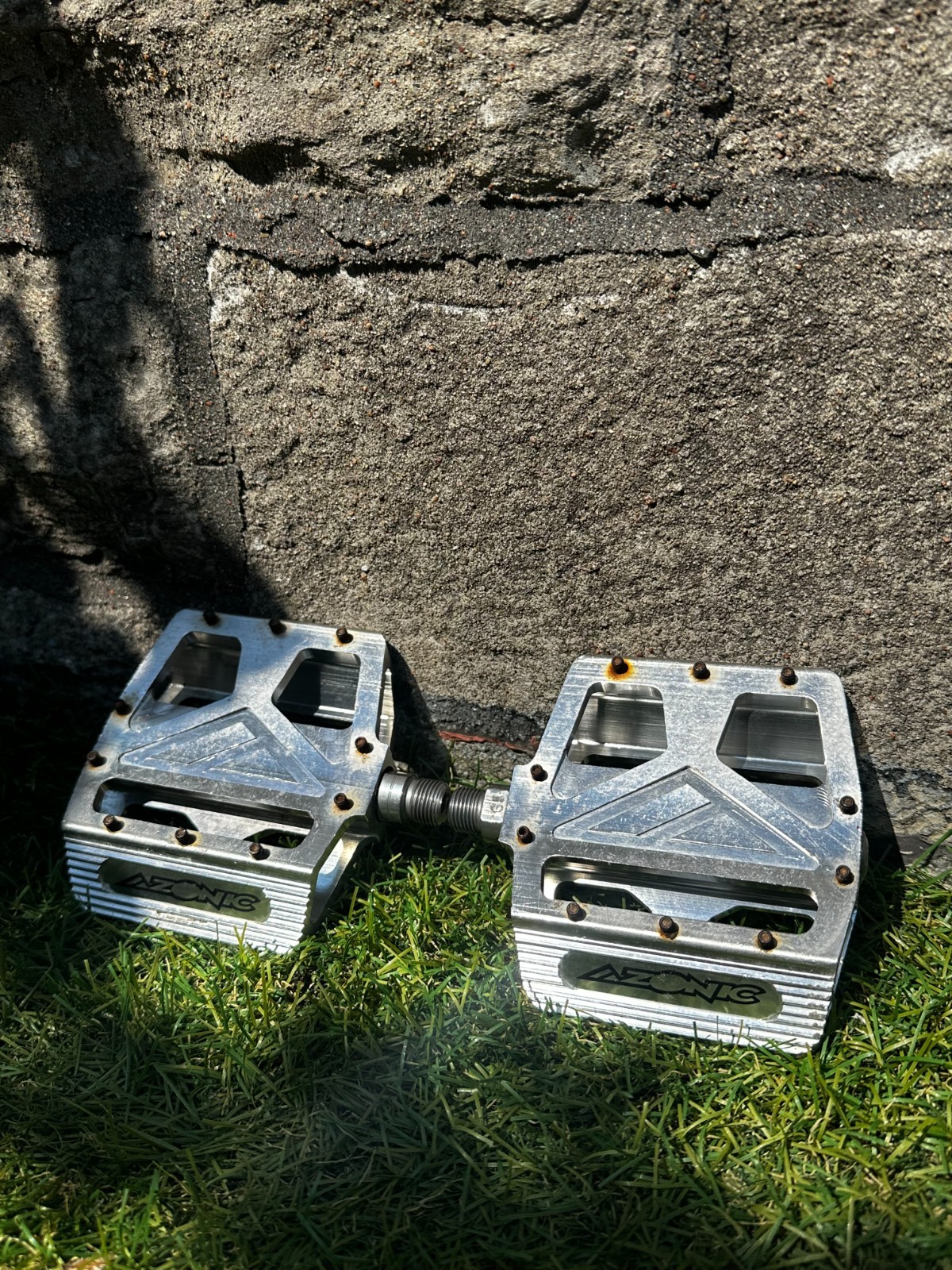 Azonic Bmx Pedals, 9/16” Mid School, Silver