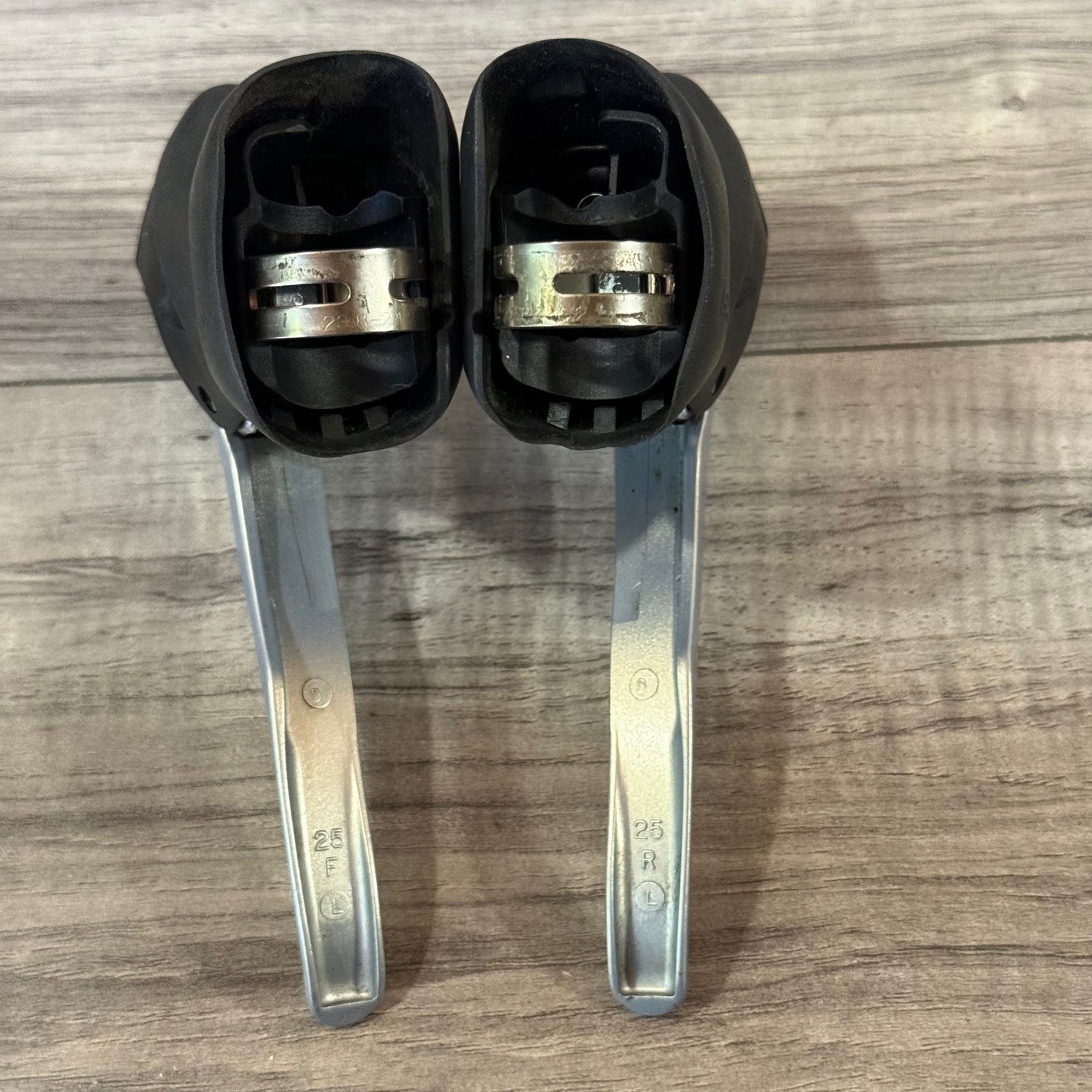 Shimano Sora ST-3300 / 3304 3 x 8 Road Triple Shifter Brake Levers LOW MILEAGE