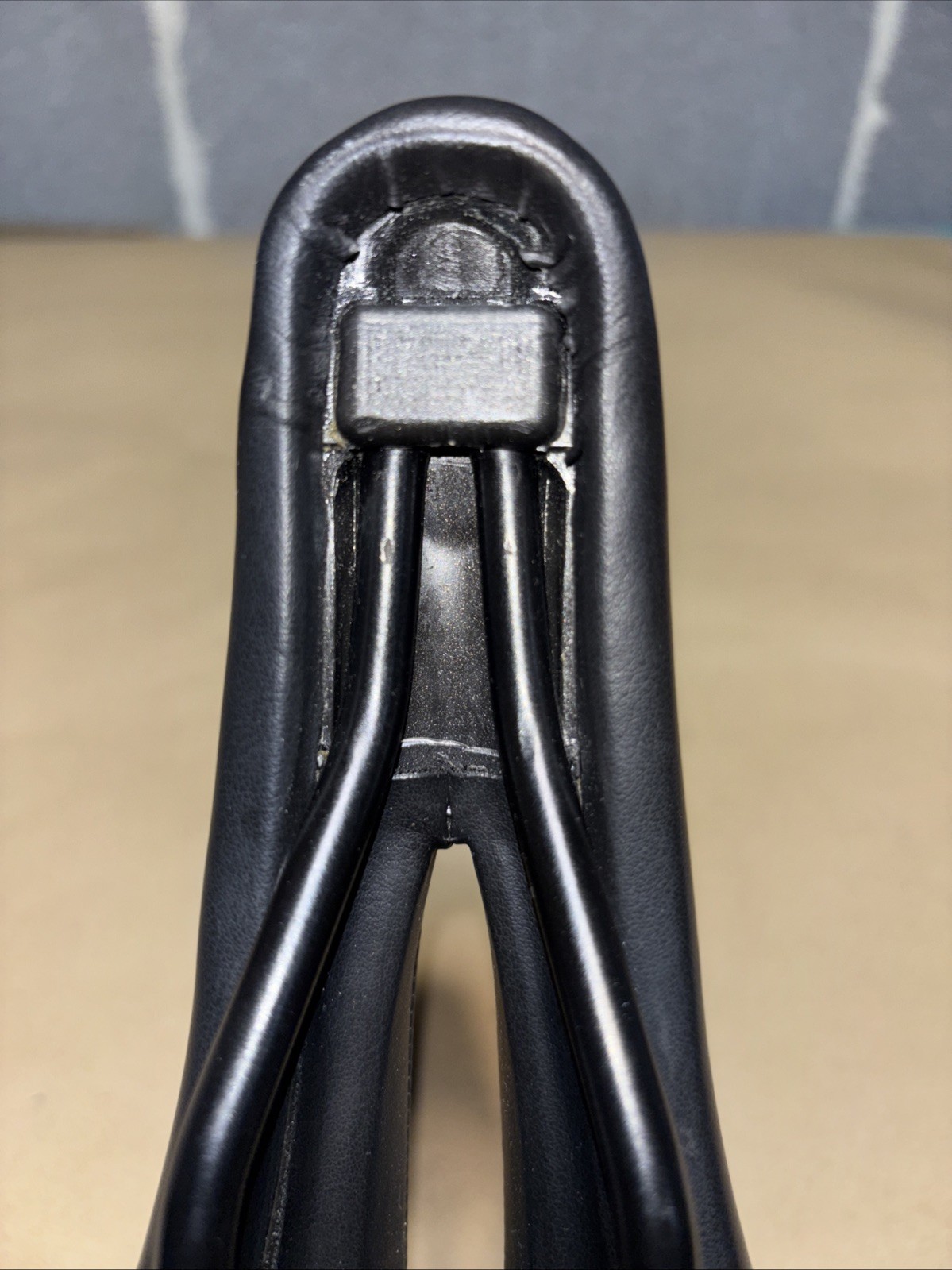 Terry Butterfly Bike Saddle Seat Center Cutaway 12.2oz 262mm Long 76mm High 155w