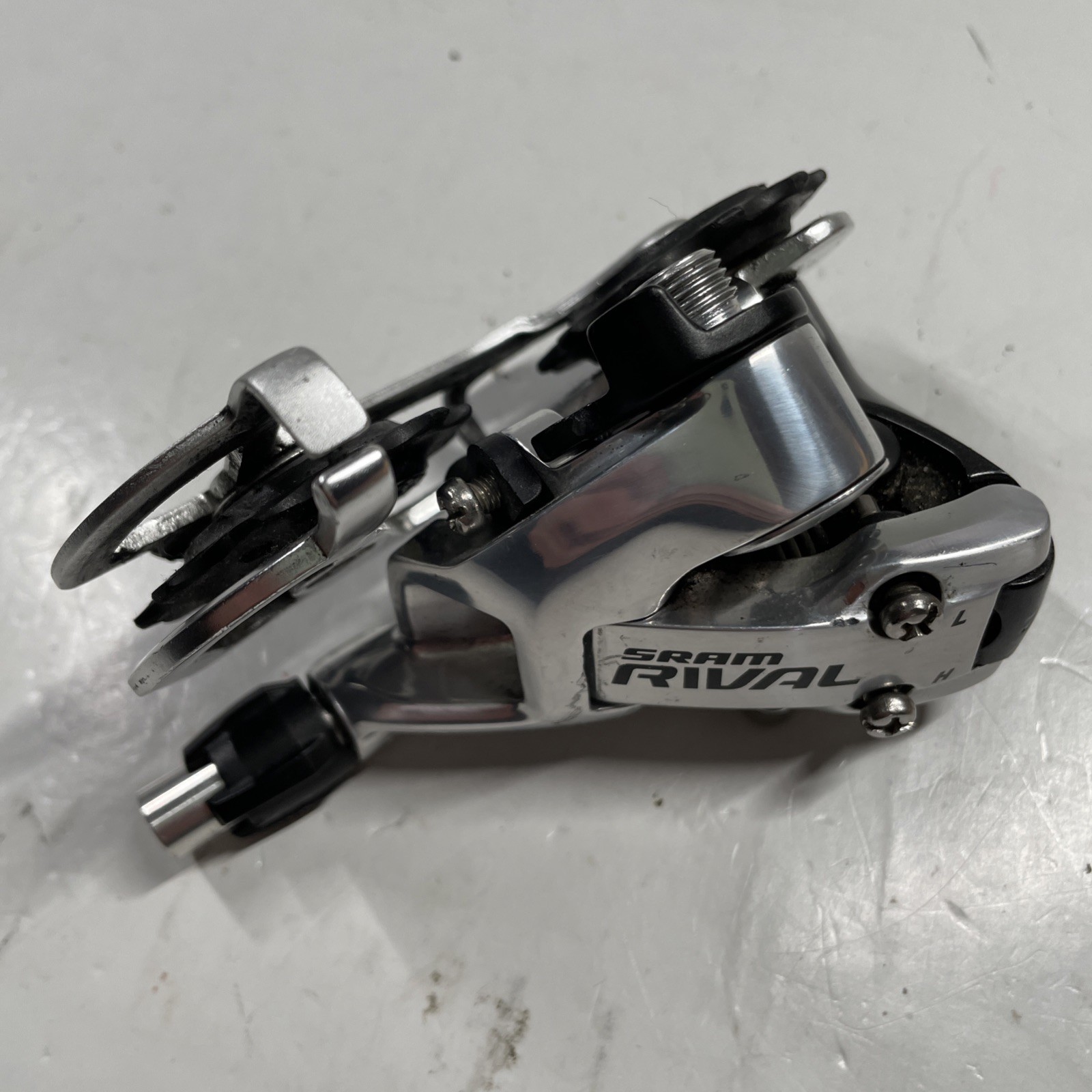 SRAM Rival Rear Road Bike Derailleur 10 Speed Short Cage Silver