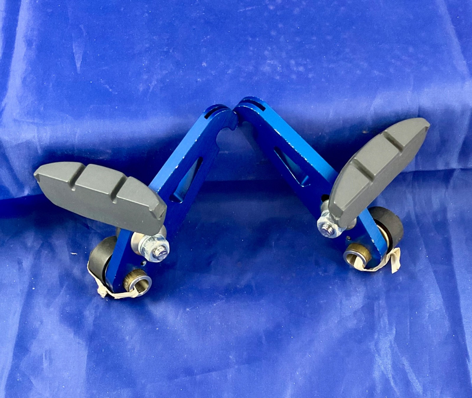 90’s CURVE CNC CANTILEVER BRAKE SET (CALIPERS,PADS,BRIDGE,HARDWARE) BLUE BMX NOS