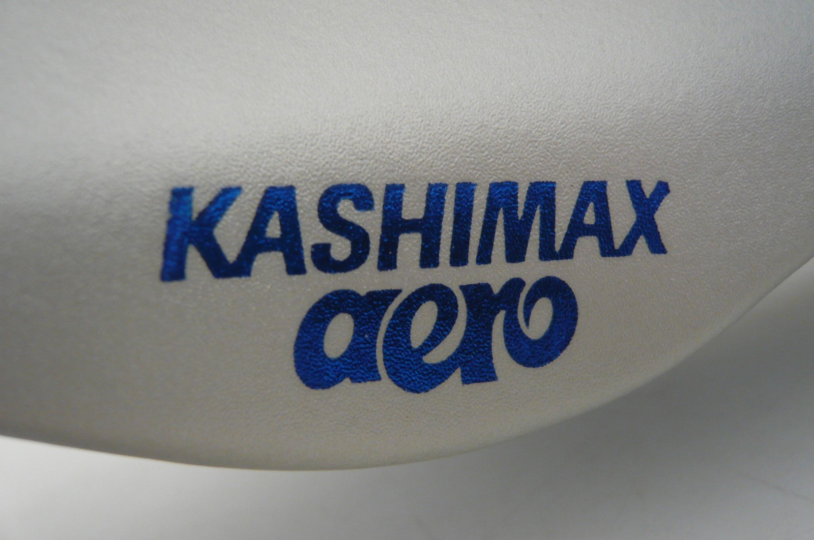 Kashimax 1984 AX-2A Aero NJS standard metallic silver vinyl unpadded saddle