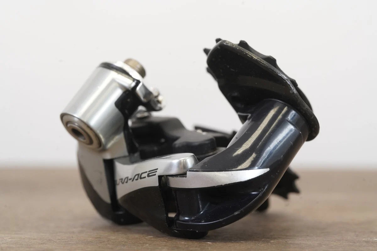 Shimano Dura-Ace Di2 9070 11 Speed Electronic Rim Brake Road Groupset