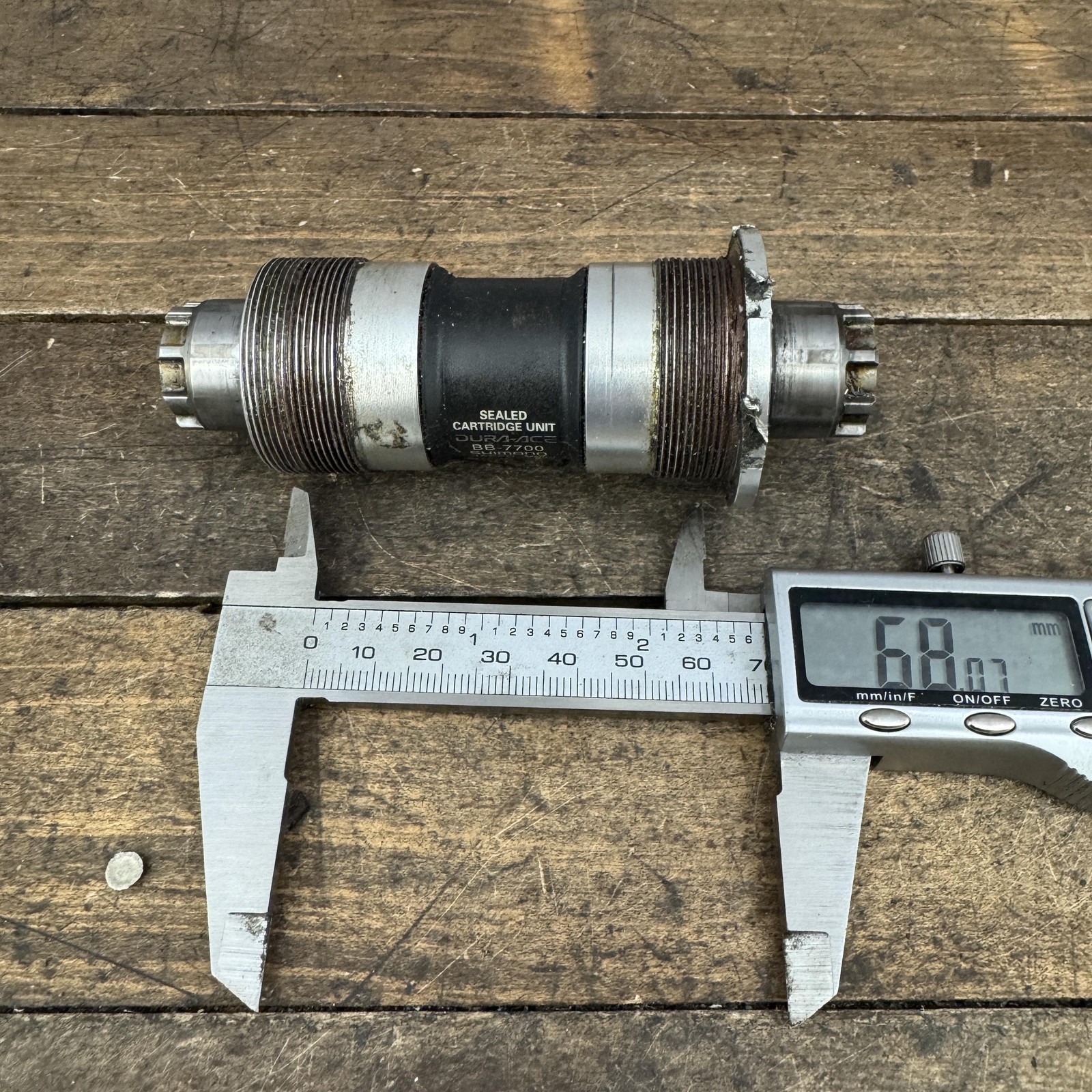 Vintage Shimano Dura-Ace BB-7700 Bottom Bracket Octalink 68mm BSA 109.5mm Japan