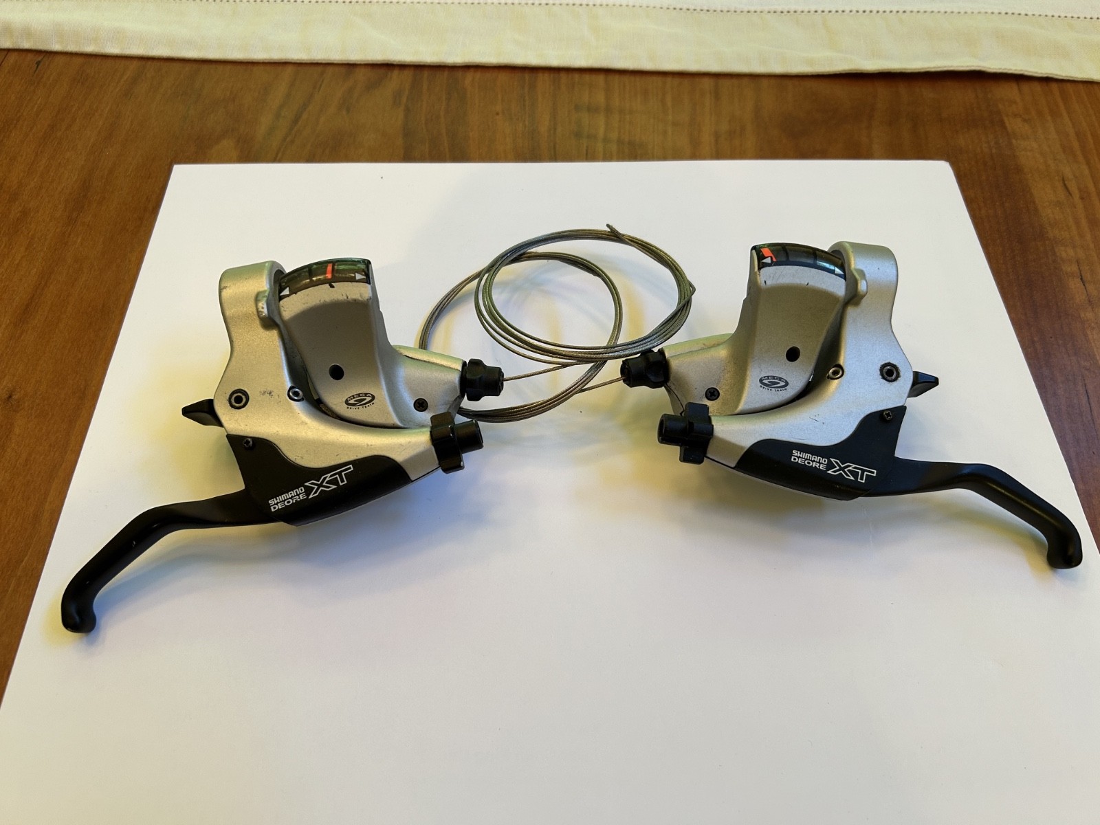 Shimano XT ST-M750 shifter/brake lever set 3×9 speed
