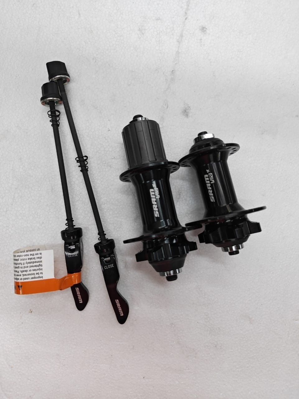 SRAM VIA SET 32 HOLES FRONT & REAR HUBS 9/10 SPEED QUICK RELEASE