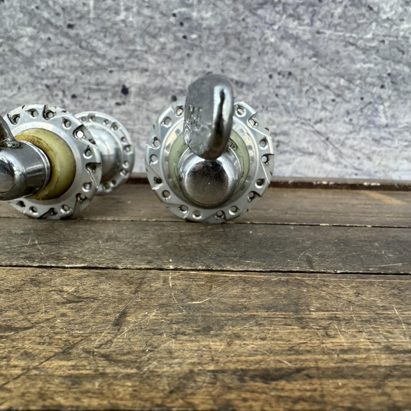 Vintage Shimano Dura-Ace AX Hub Set 7300 Aero 1980s Road Bike Front Rear OX