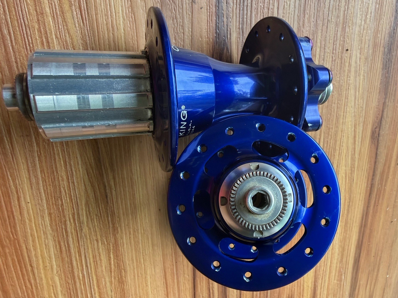 Chris King Disc Hubs Navy / Blue 100mm Front 135mm Rear QR.