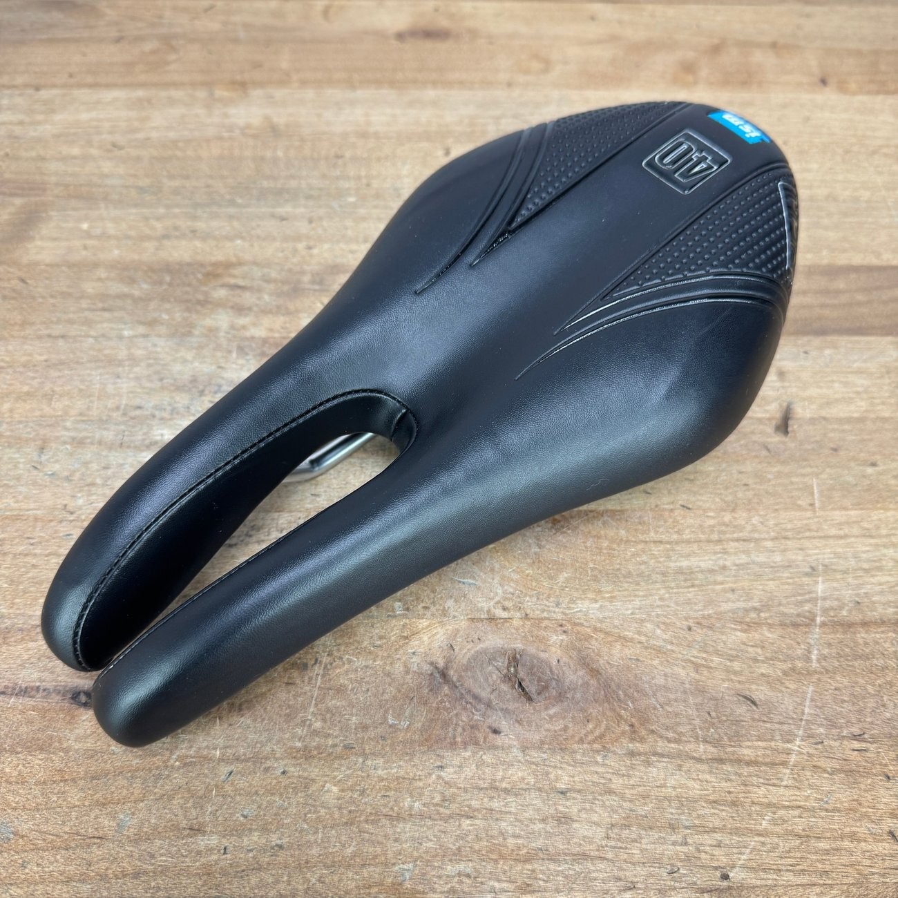 Light Use! ISM PL1.1 40 7x7mm Cr-Mo Alloy Rails 134mm Bike Saddle 334g